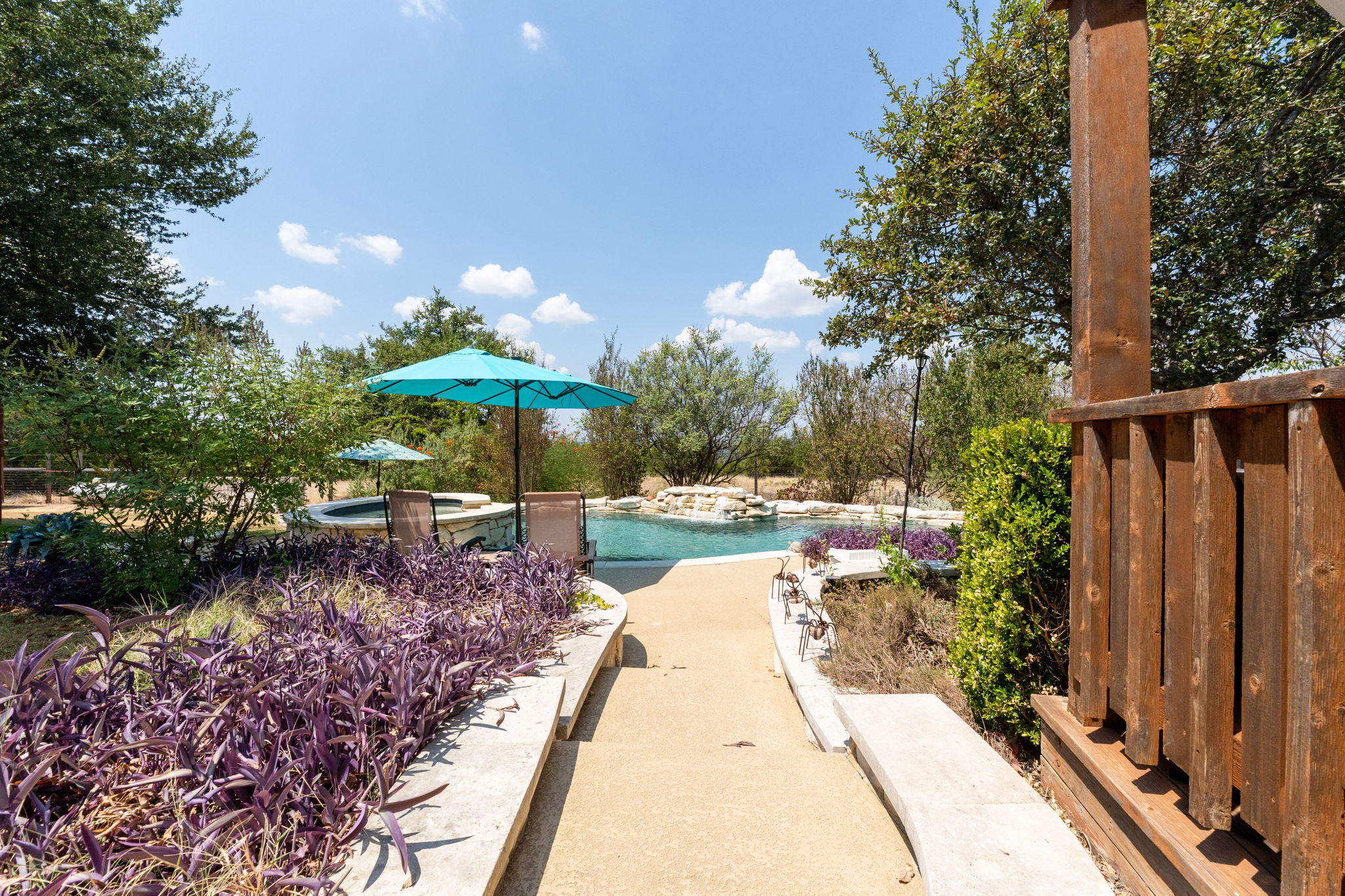 main property photo 35