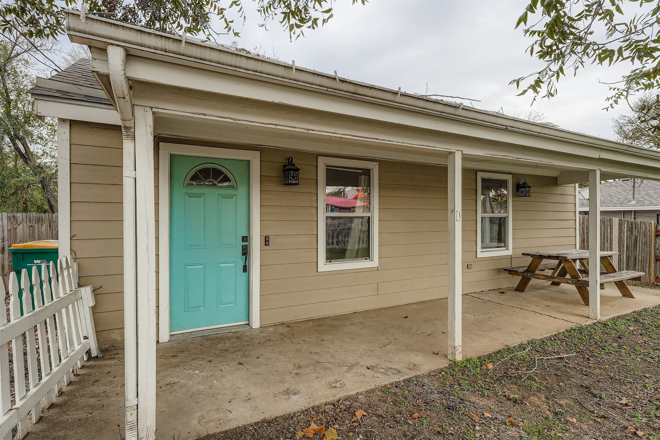 main property photo 3