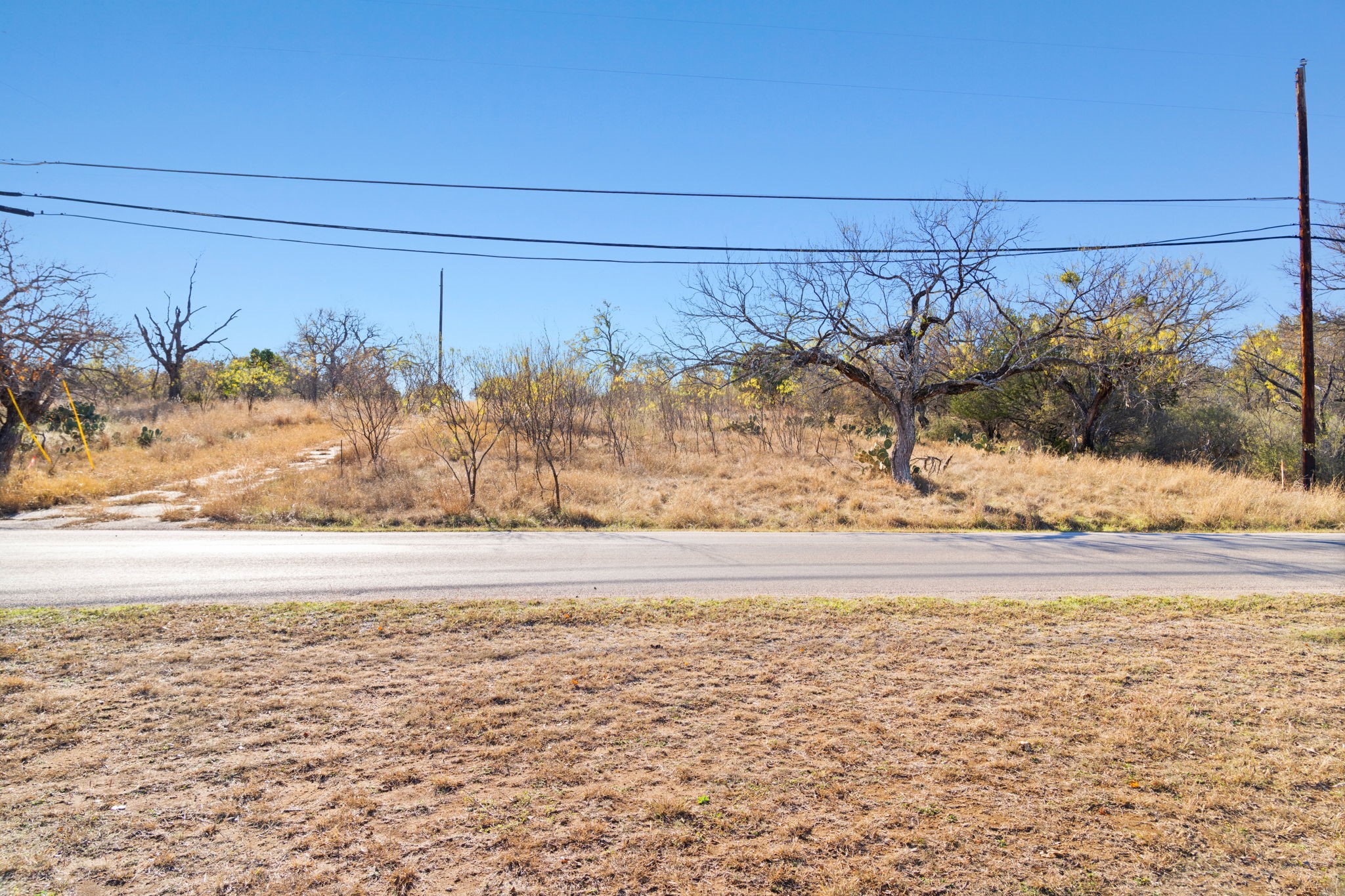 main property photo 30