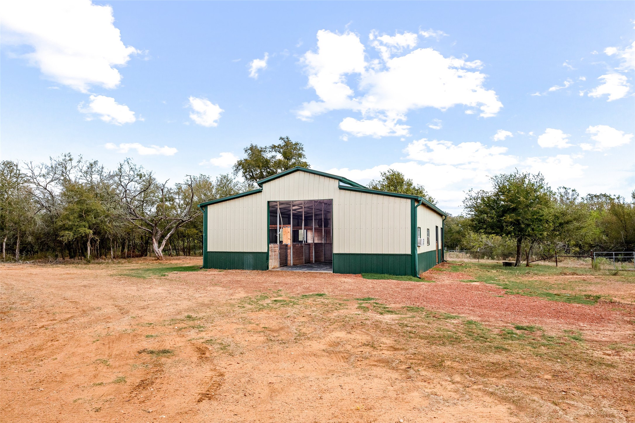 main property photo 29