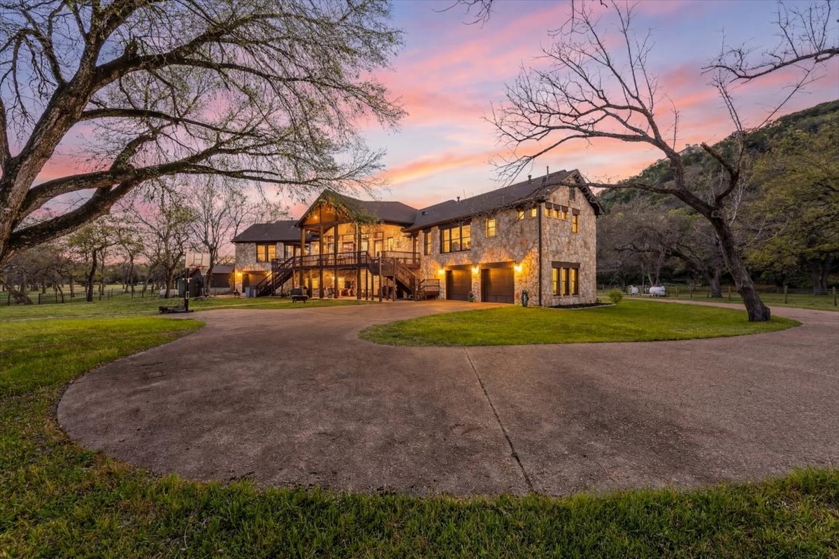main property photo 34