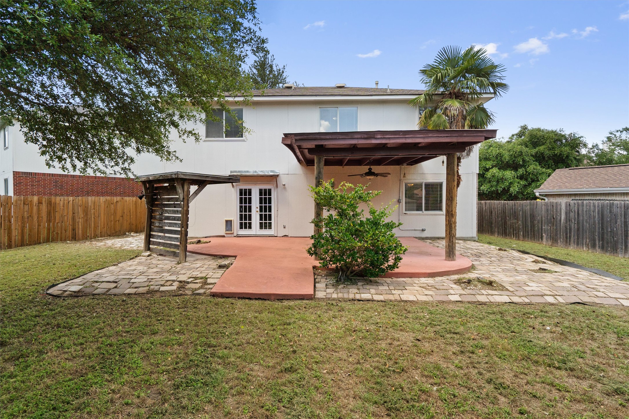 main property photo 33