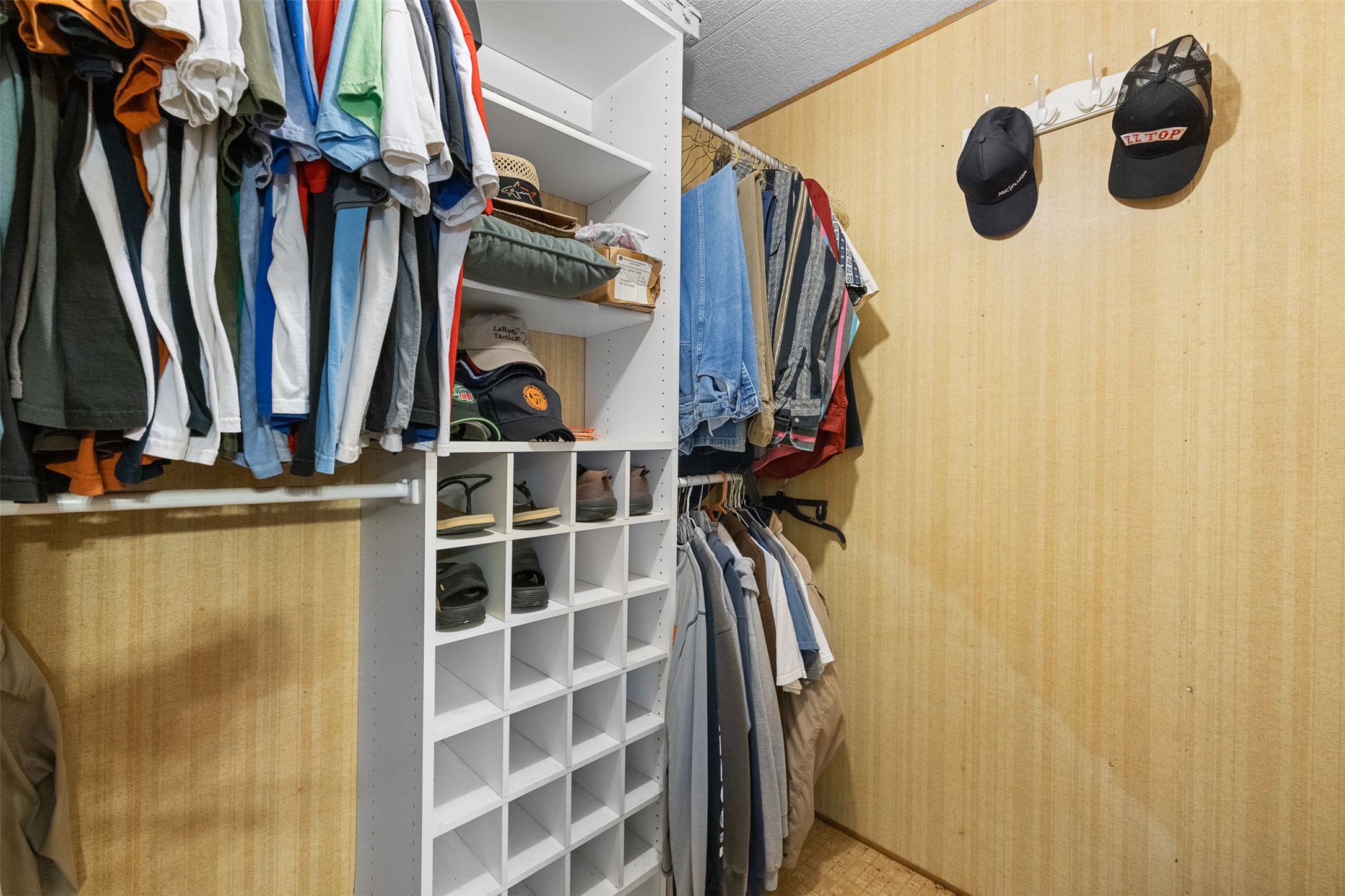 main property photo 19