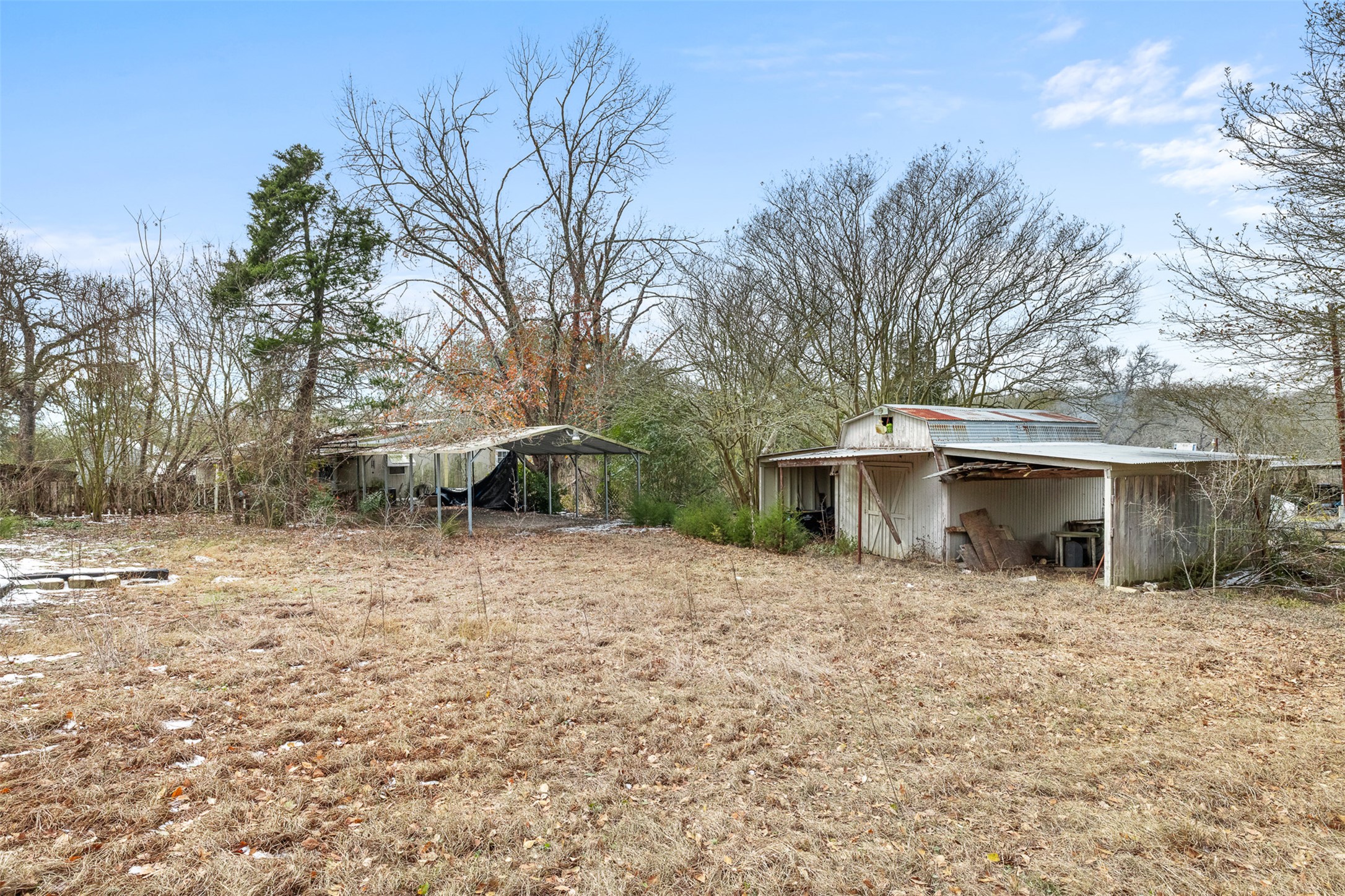 main property photo 5