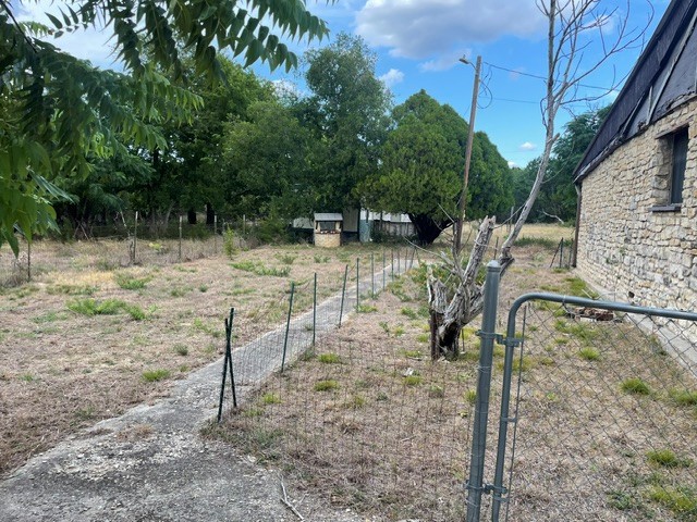 main property photo 34