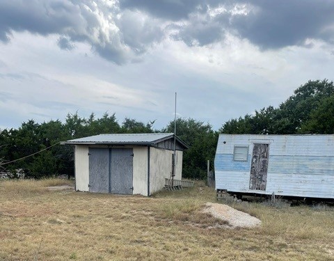 main property photo 36