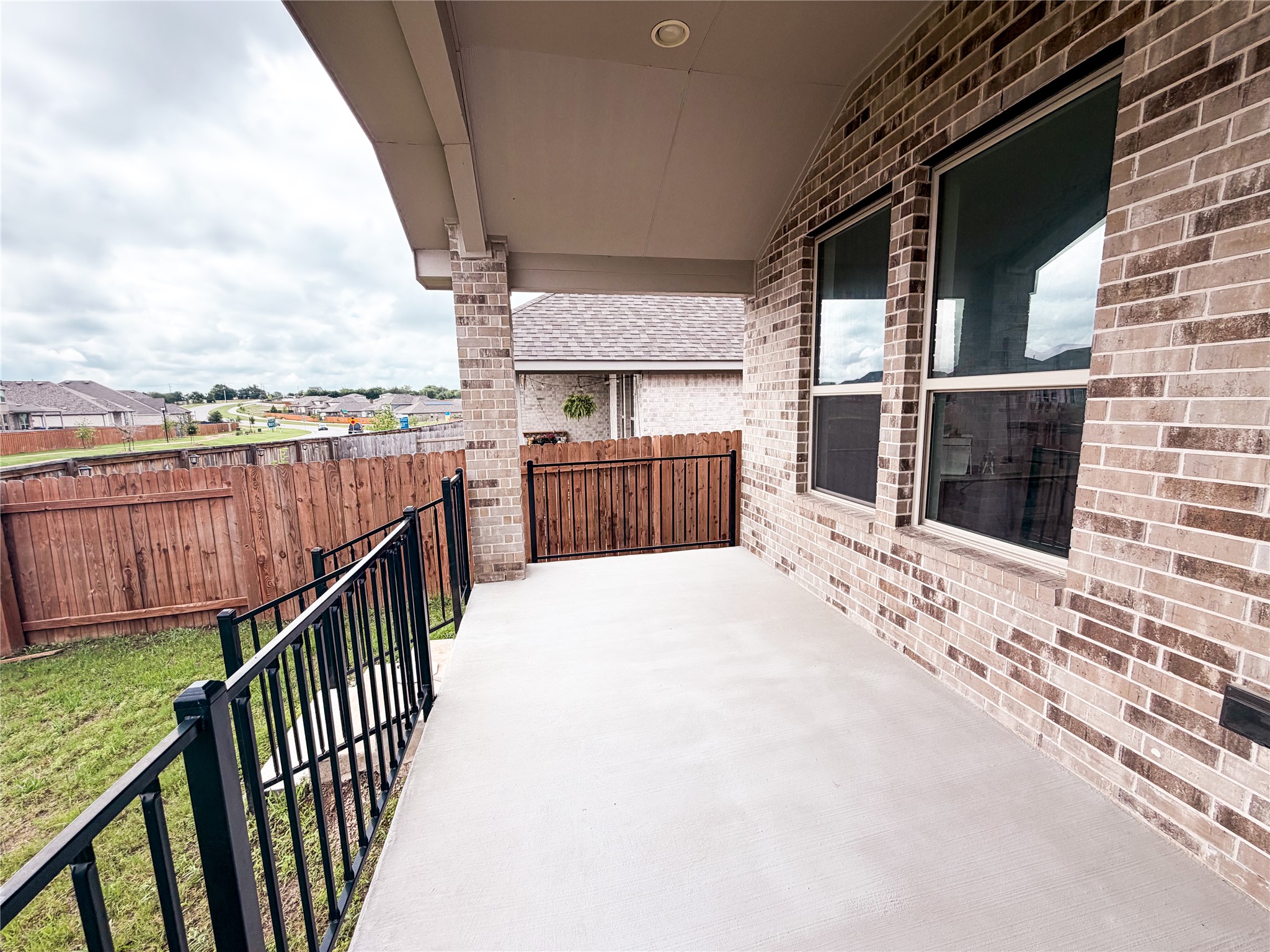 main property photo 15