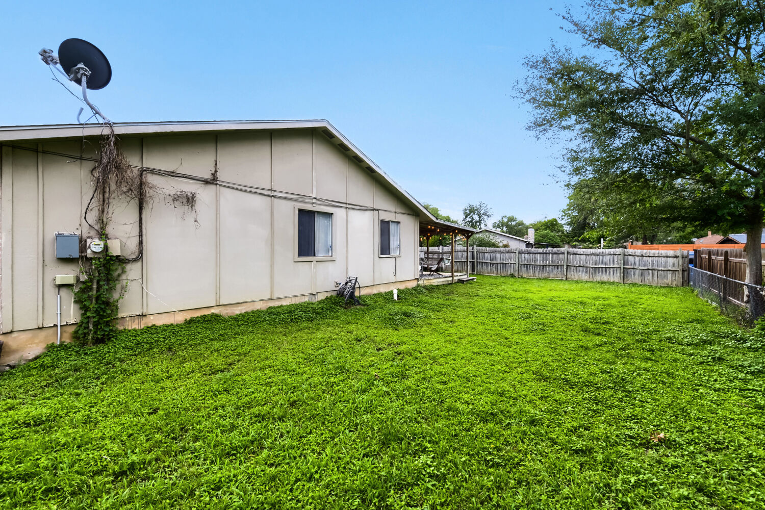 main property photo 23