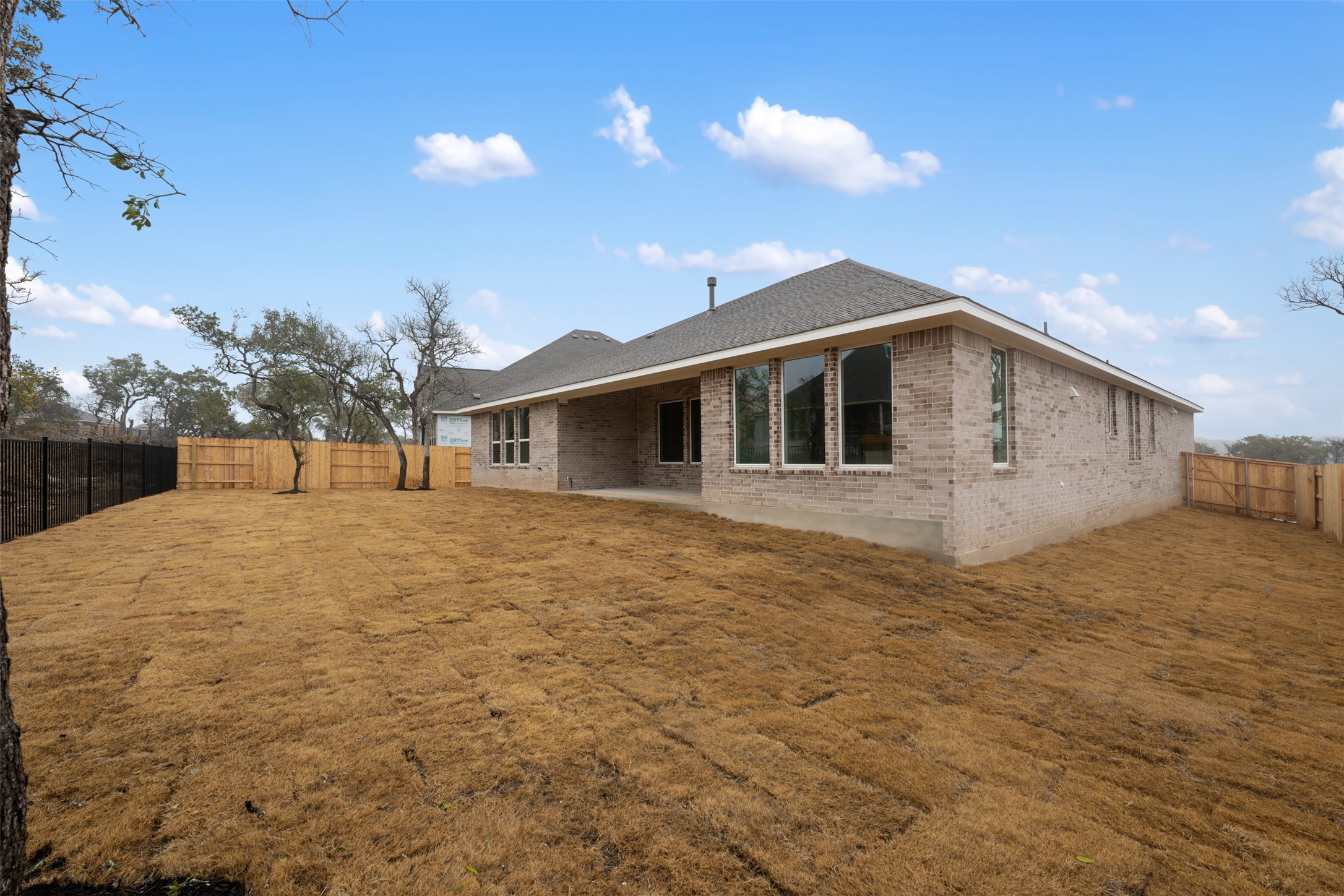 main property photo 39