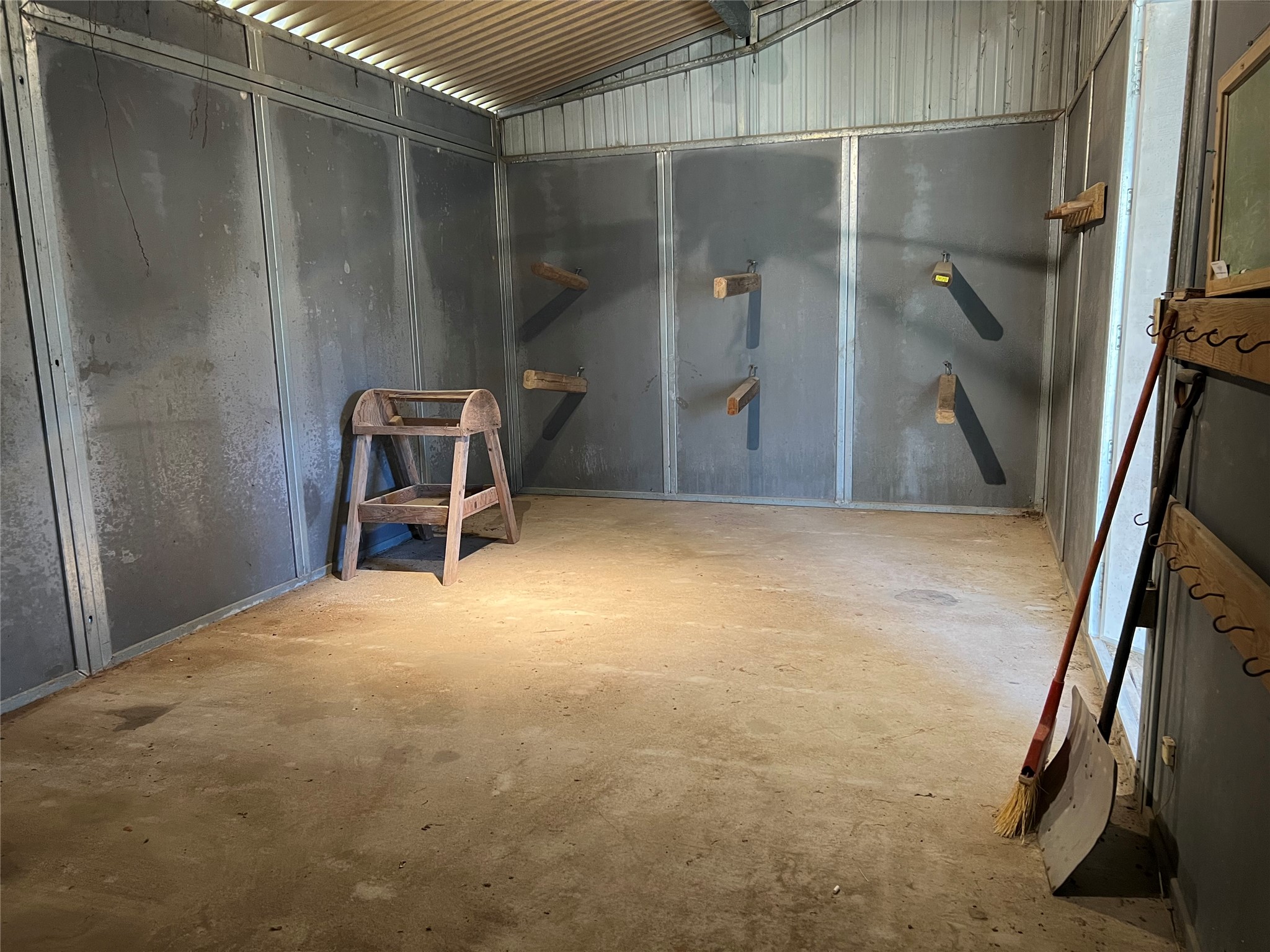 main property photo 31