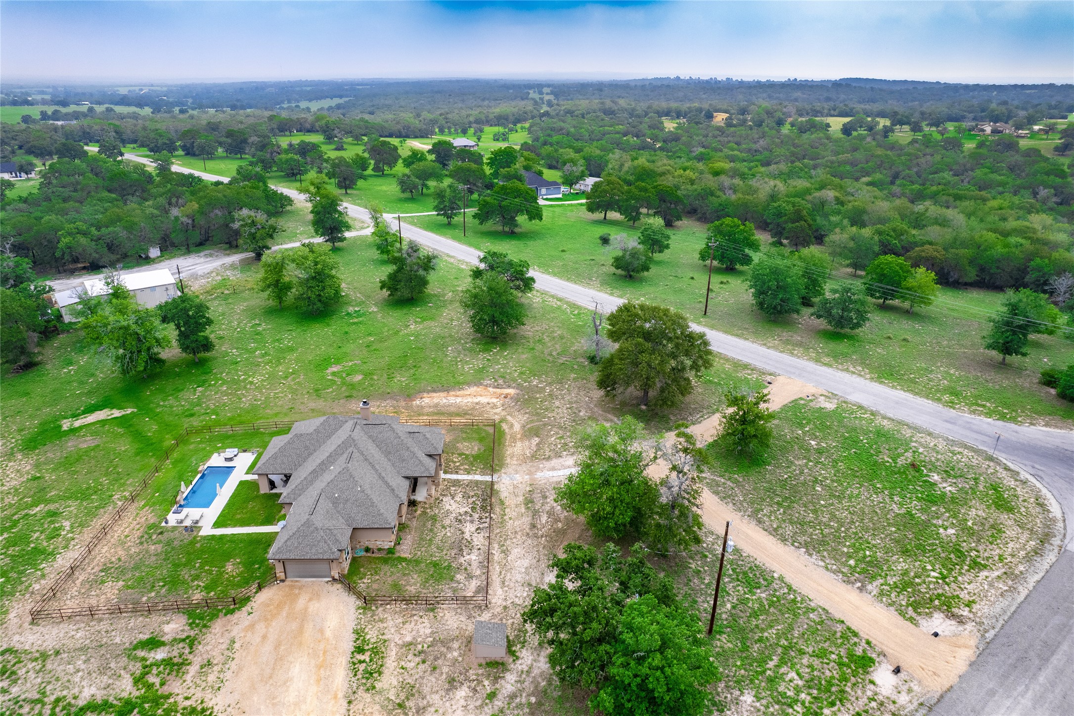 main property photo 32