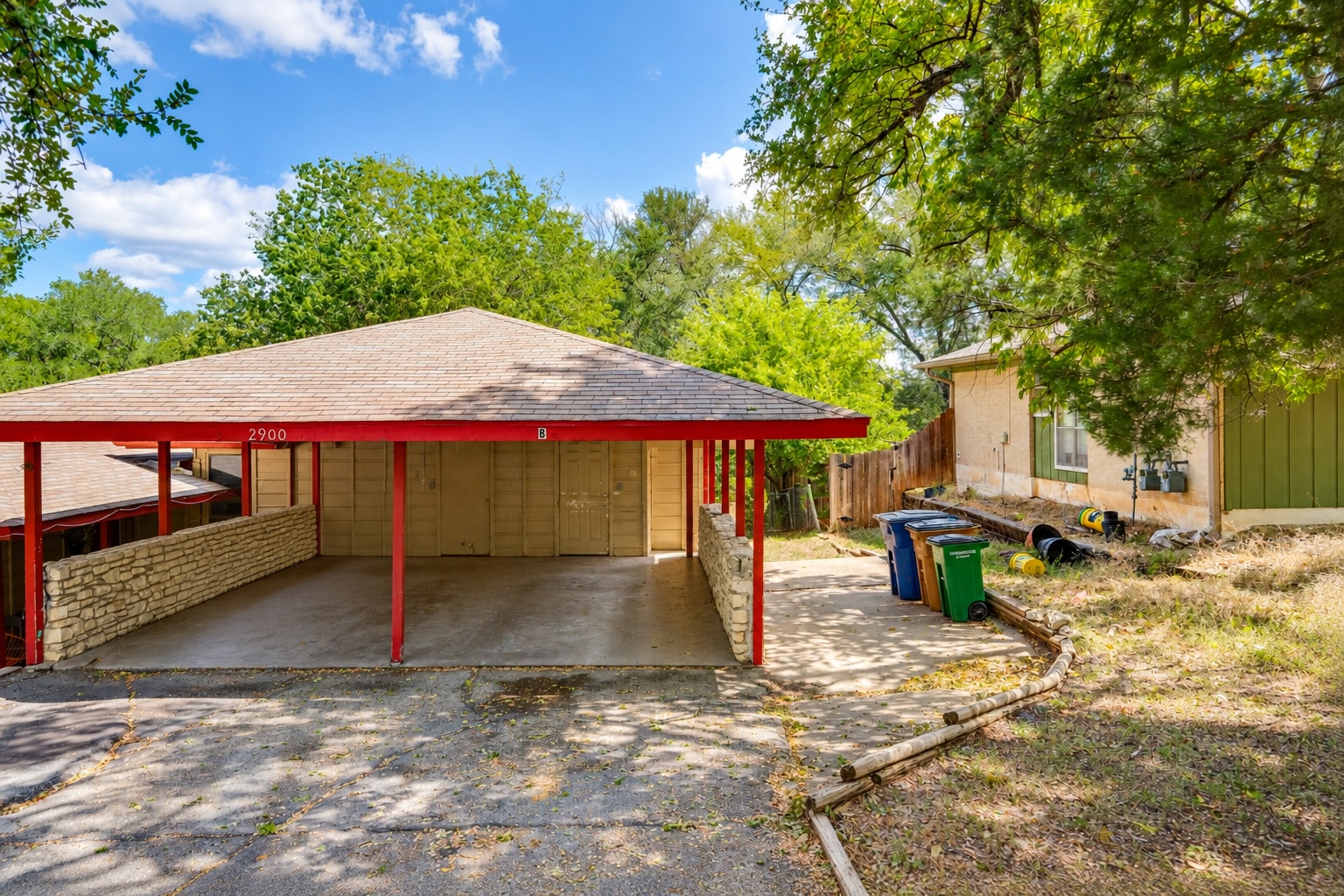main property photo 33