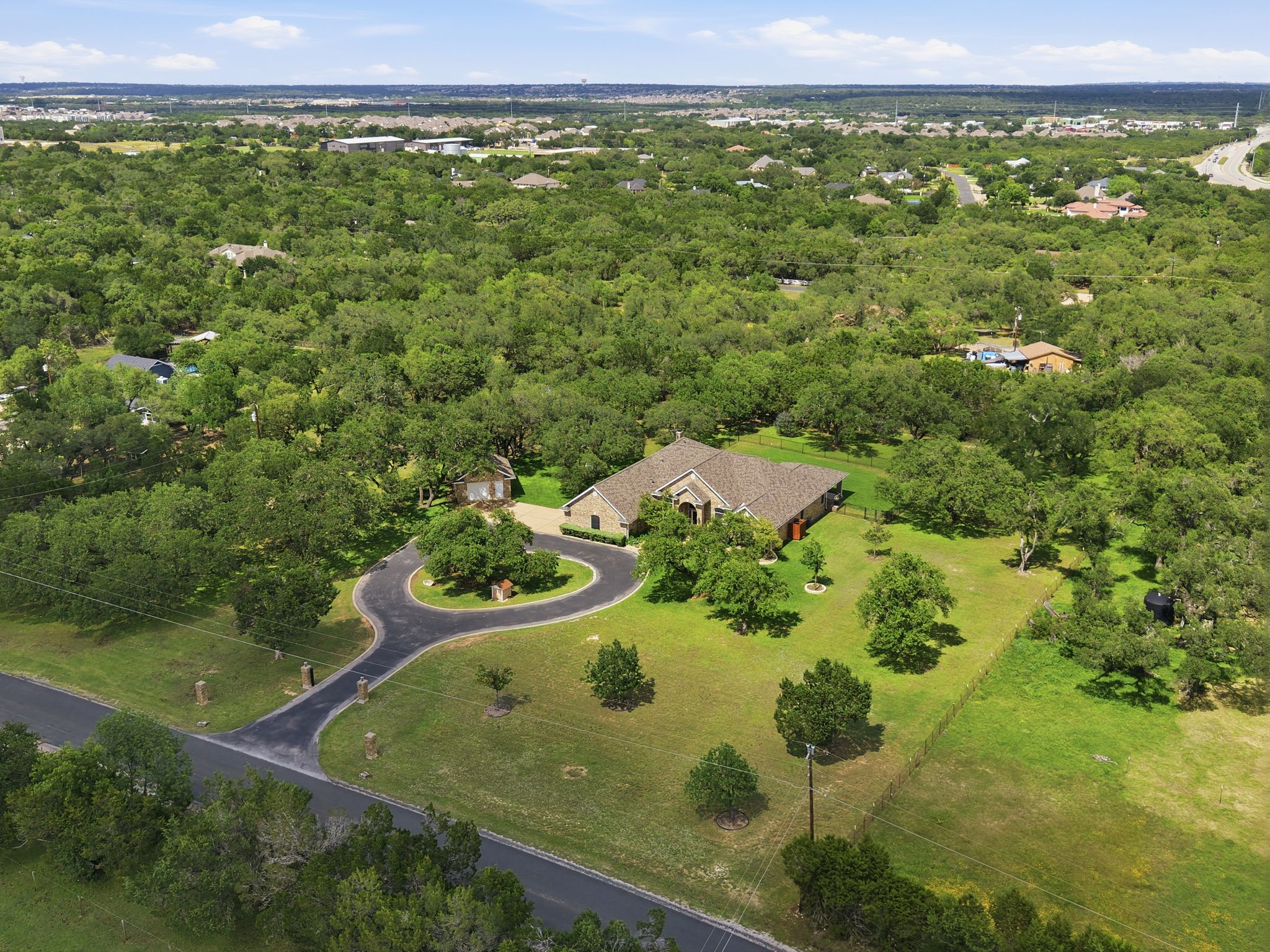 main property photo 33
