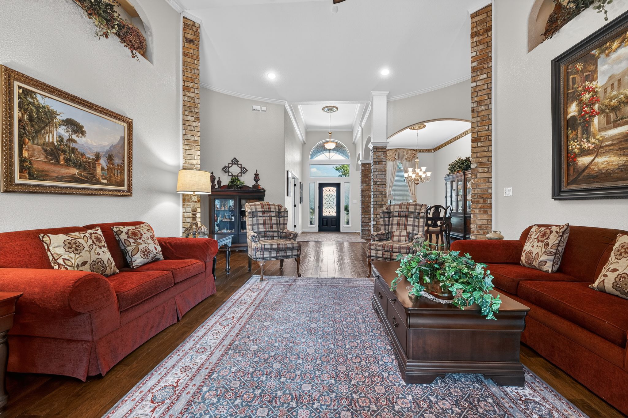 main property photo 9