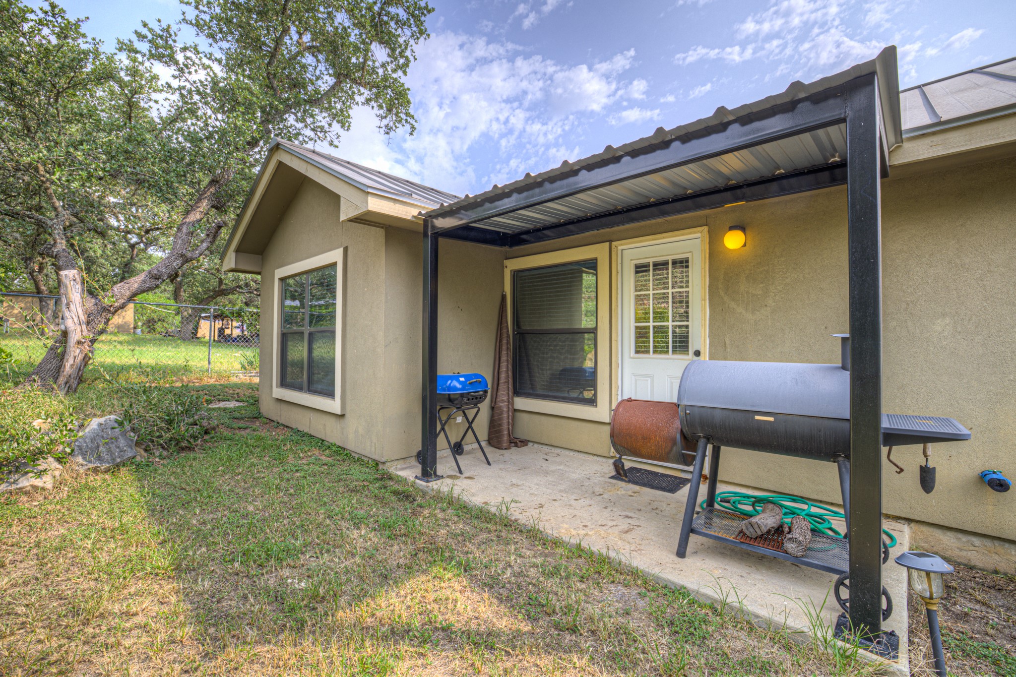 main property photo 22
