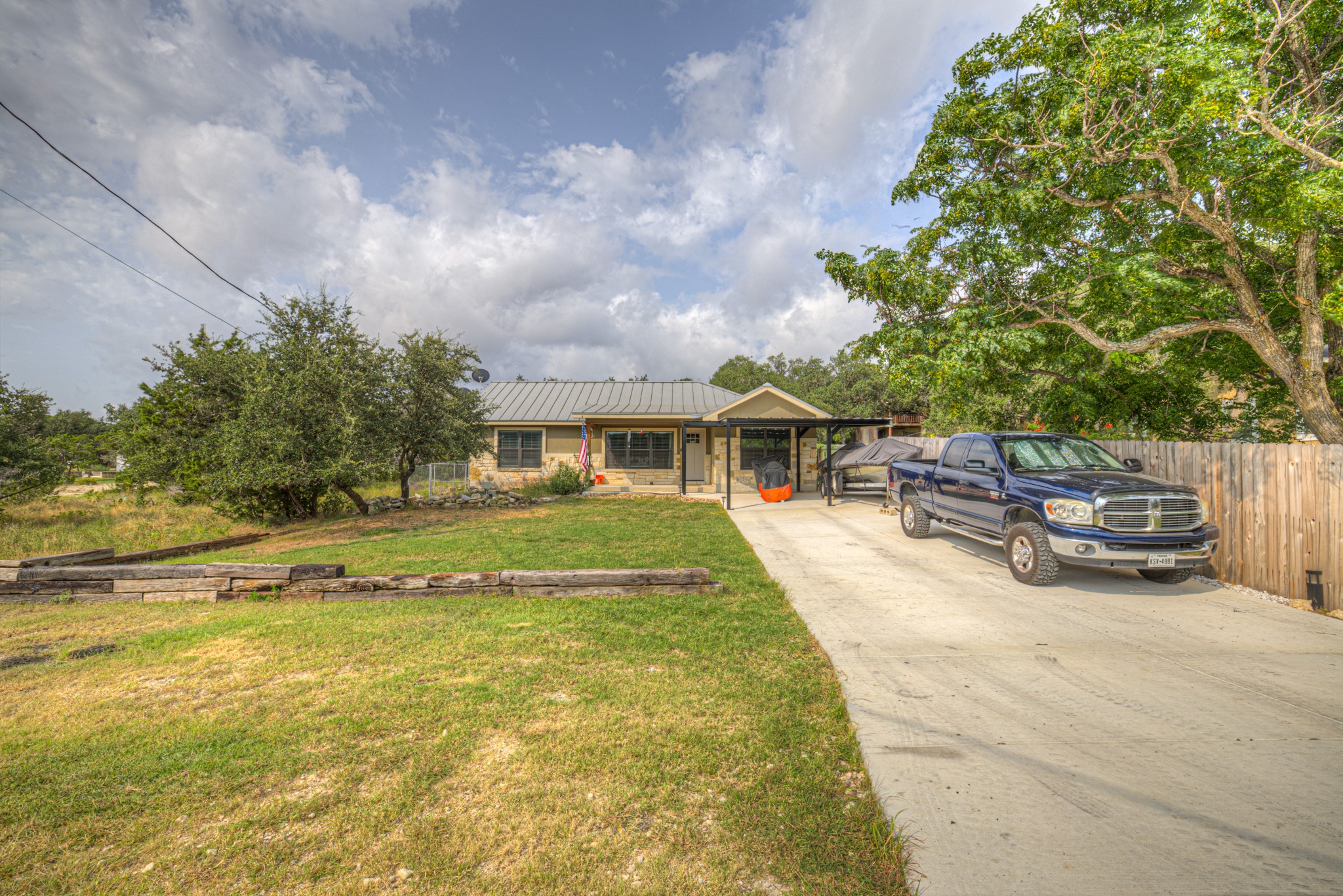 main property photo 33
