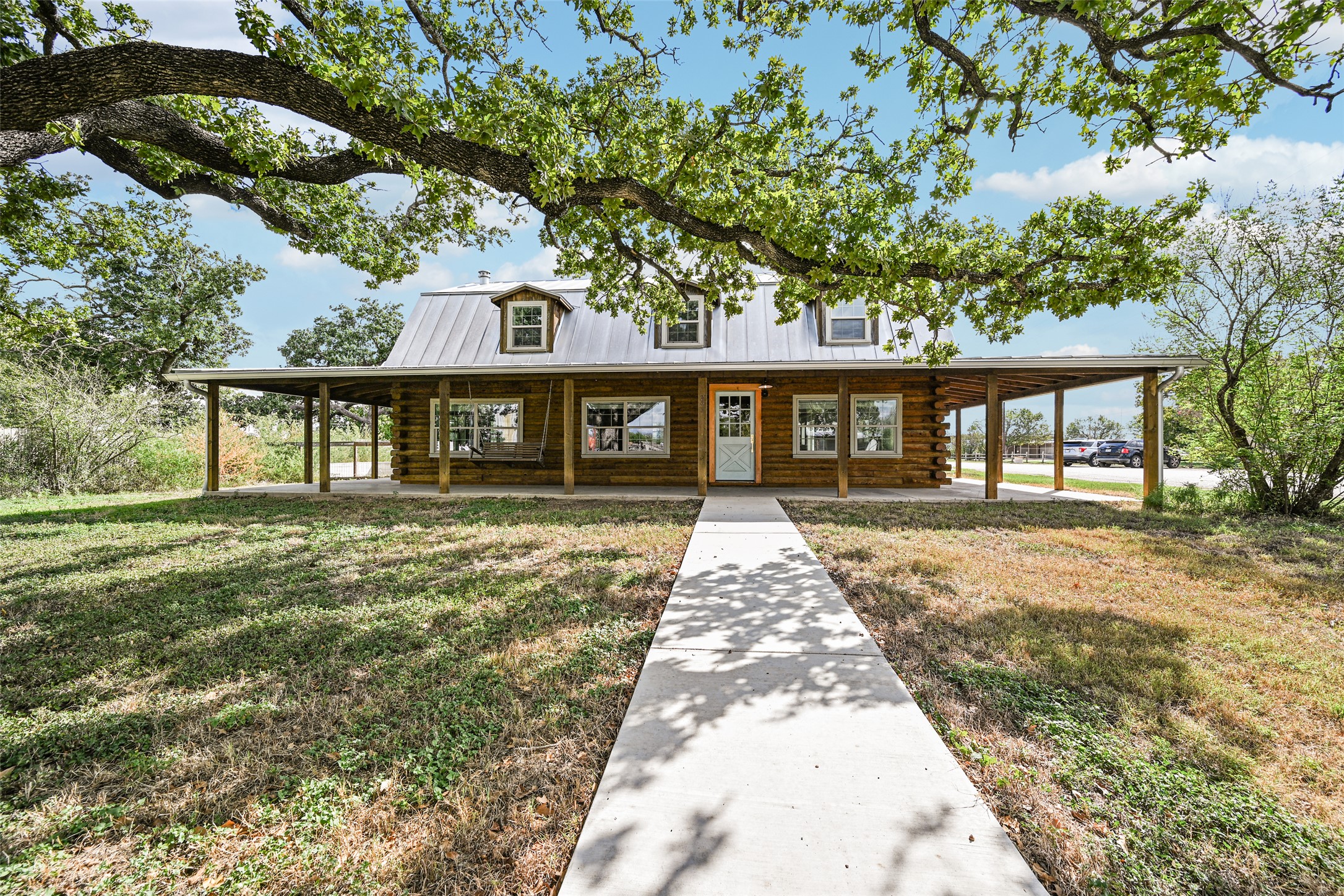 main property photo 1