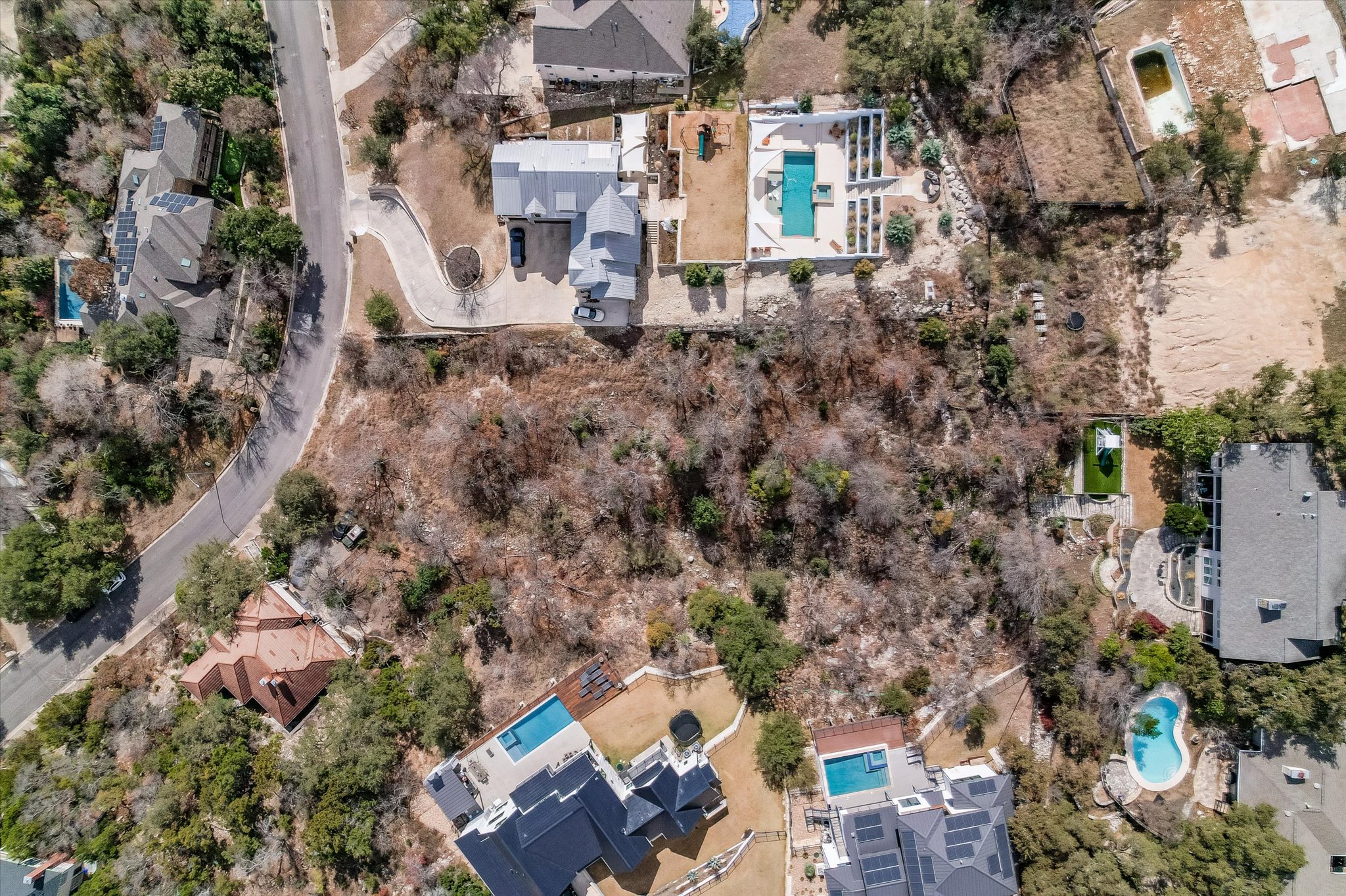 main property photo 3