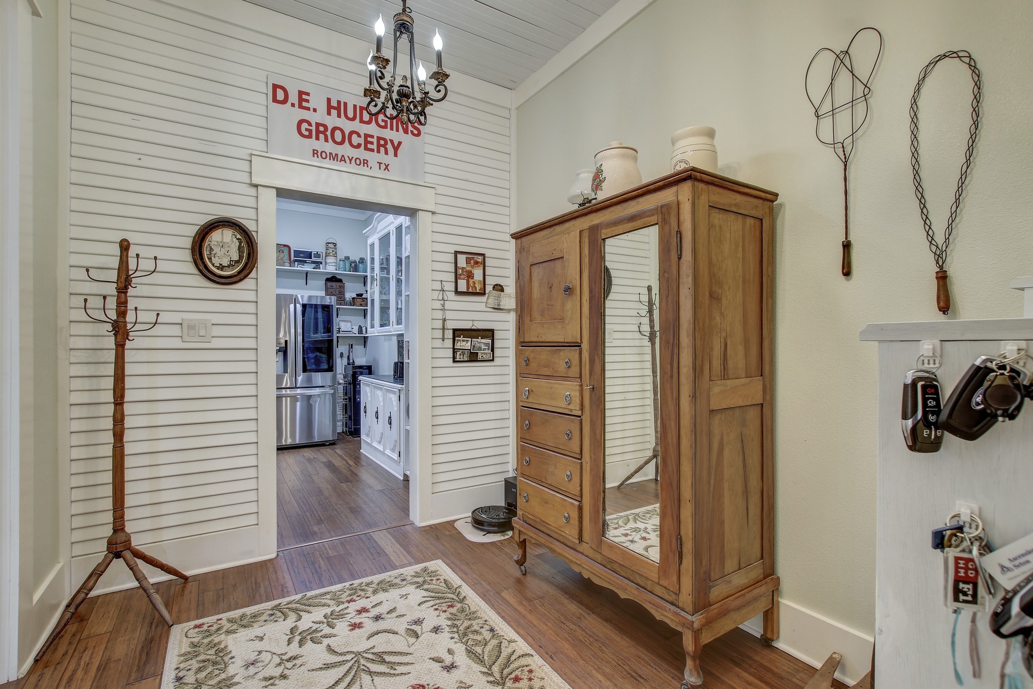 main property photo 14