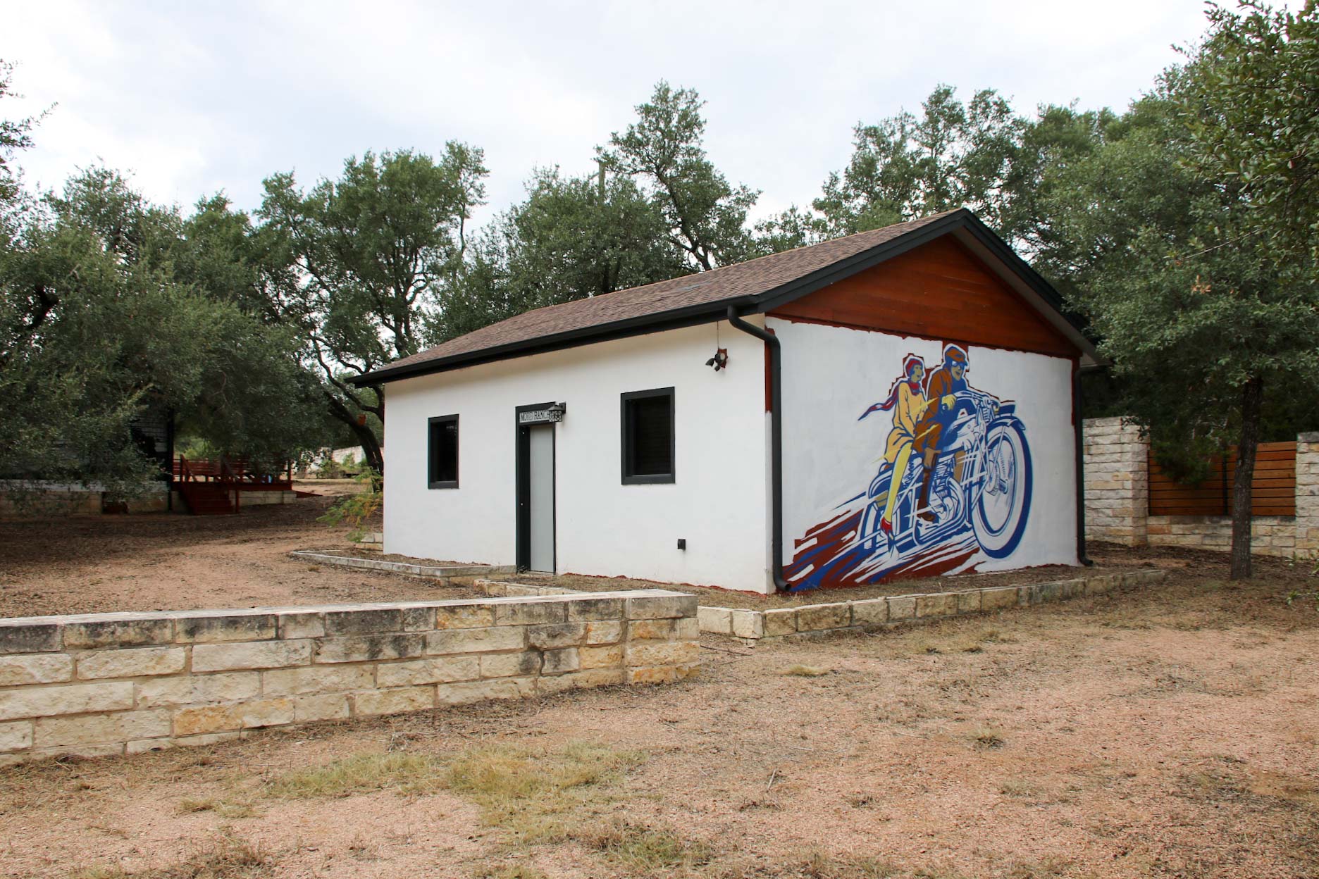 main property photo 36