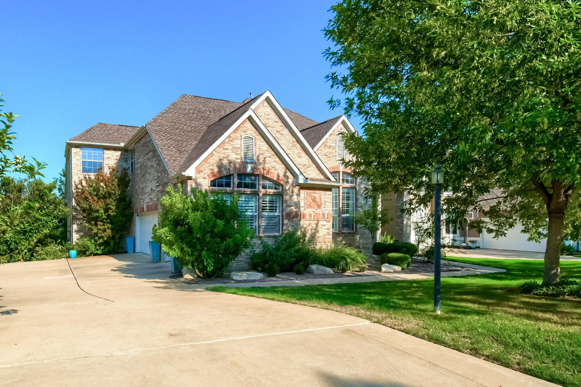 main property photo 2