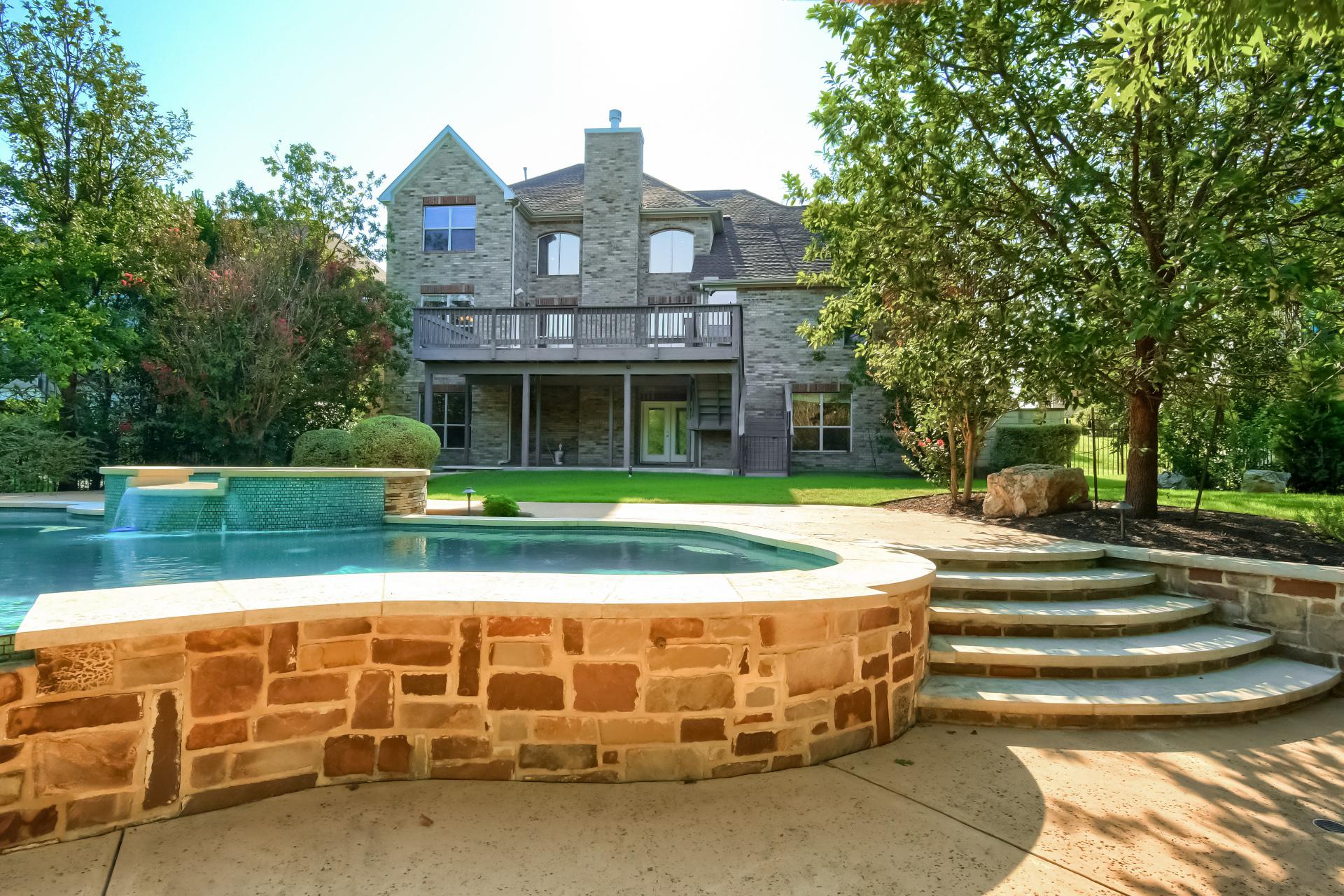 main property photo 38
