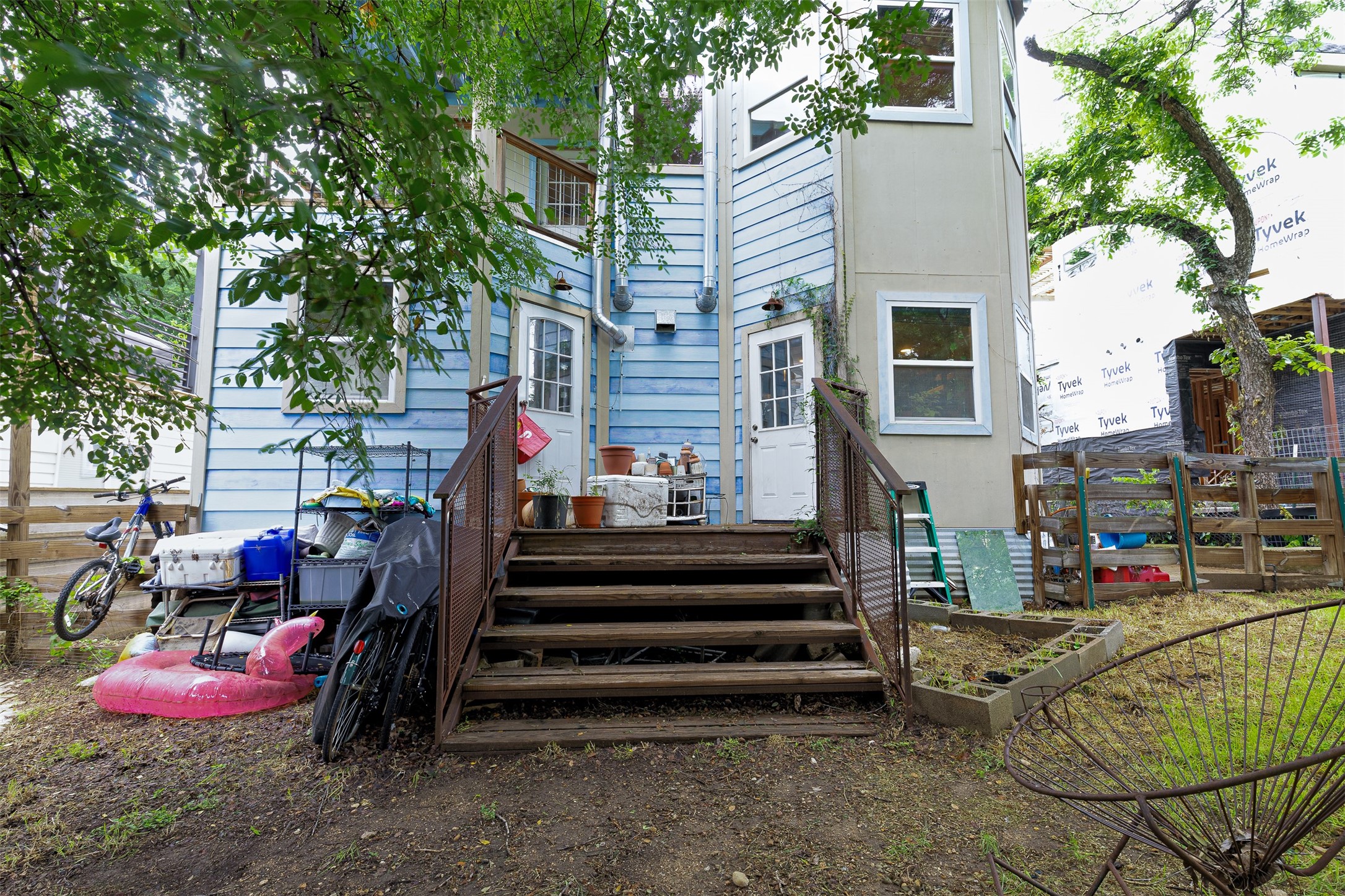 main property photo 33