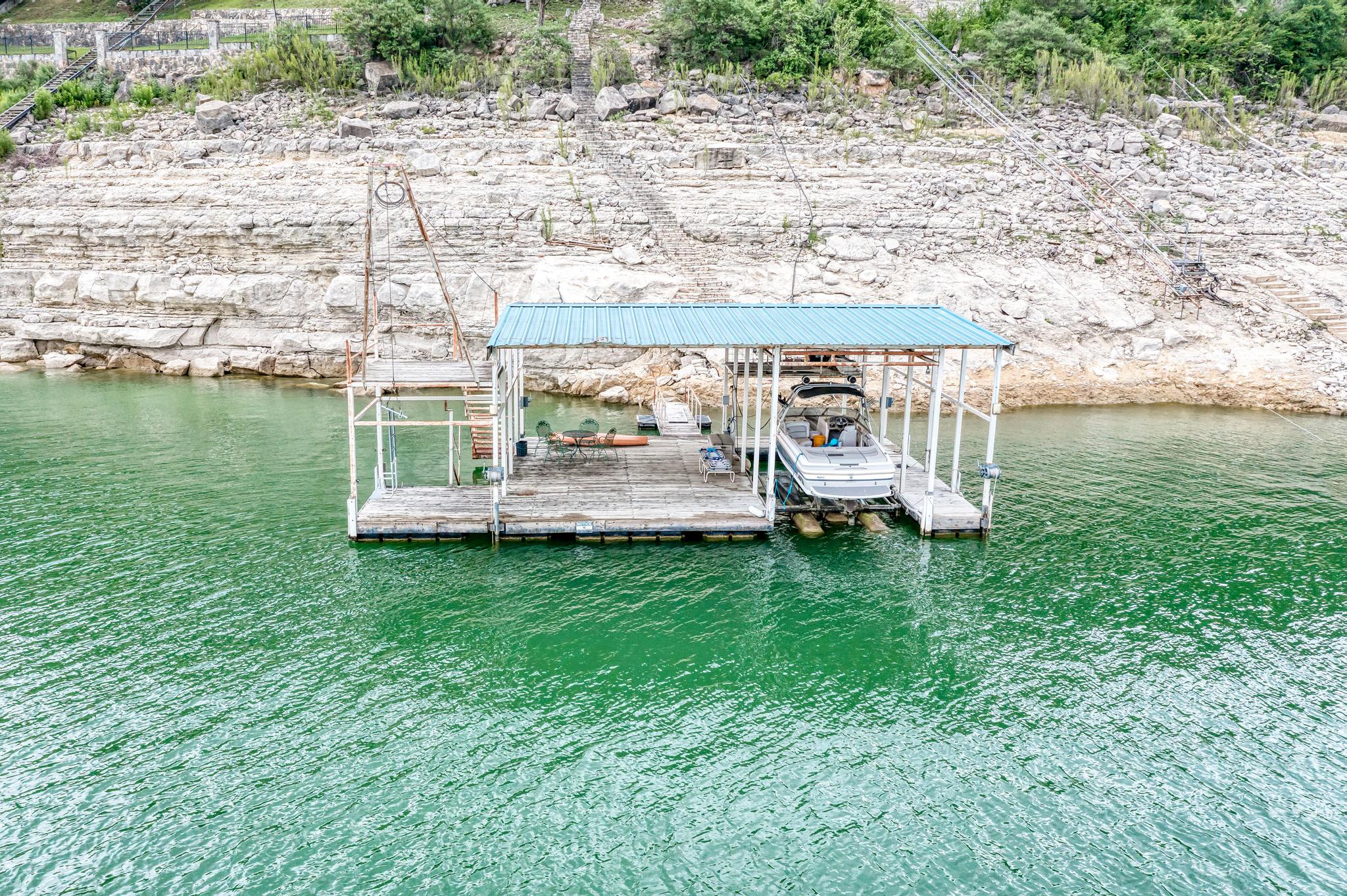 main property photo 31