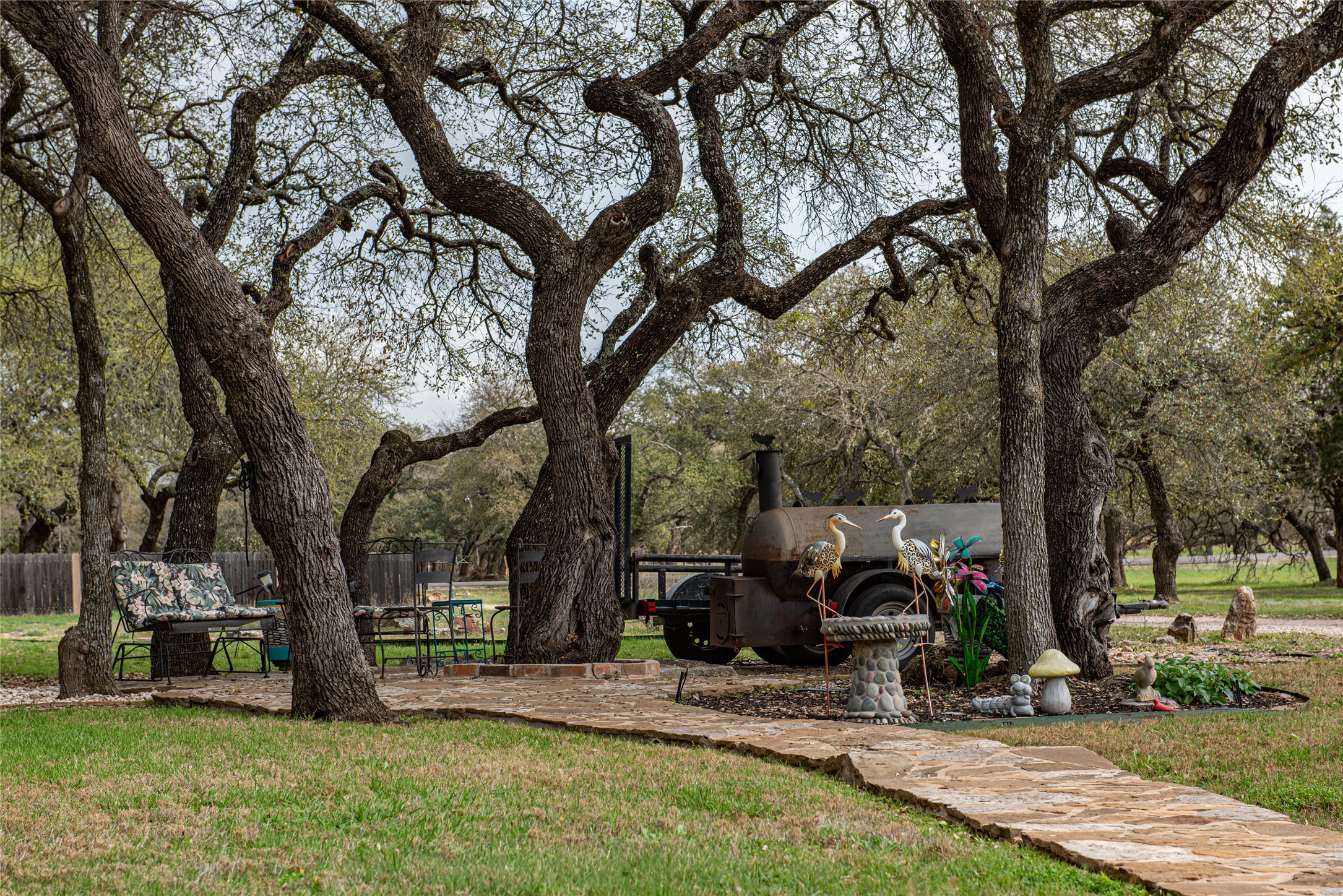 main property photo 29