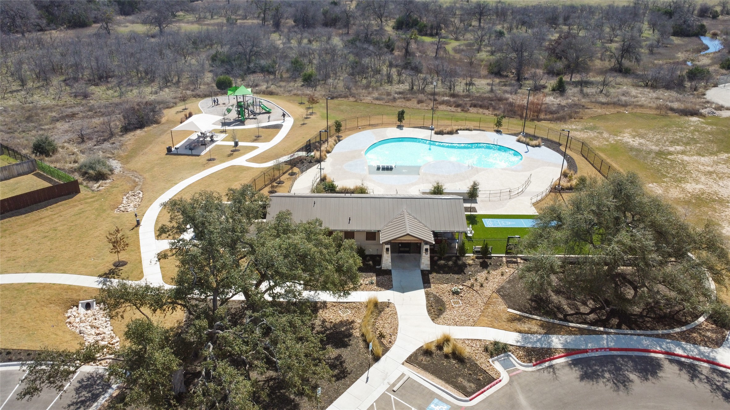 main property photo 39