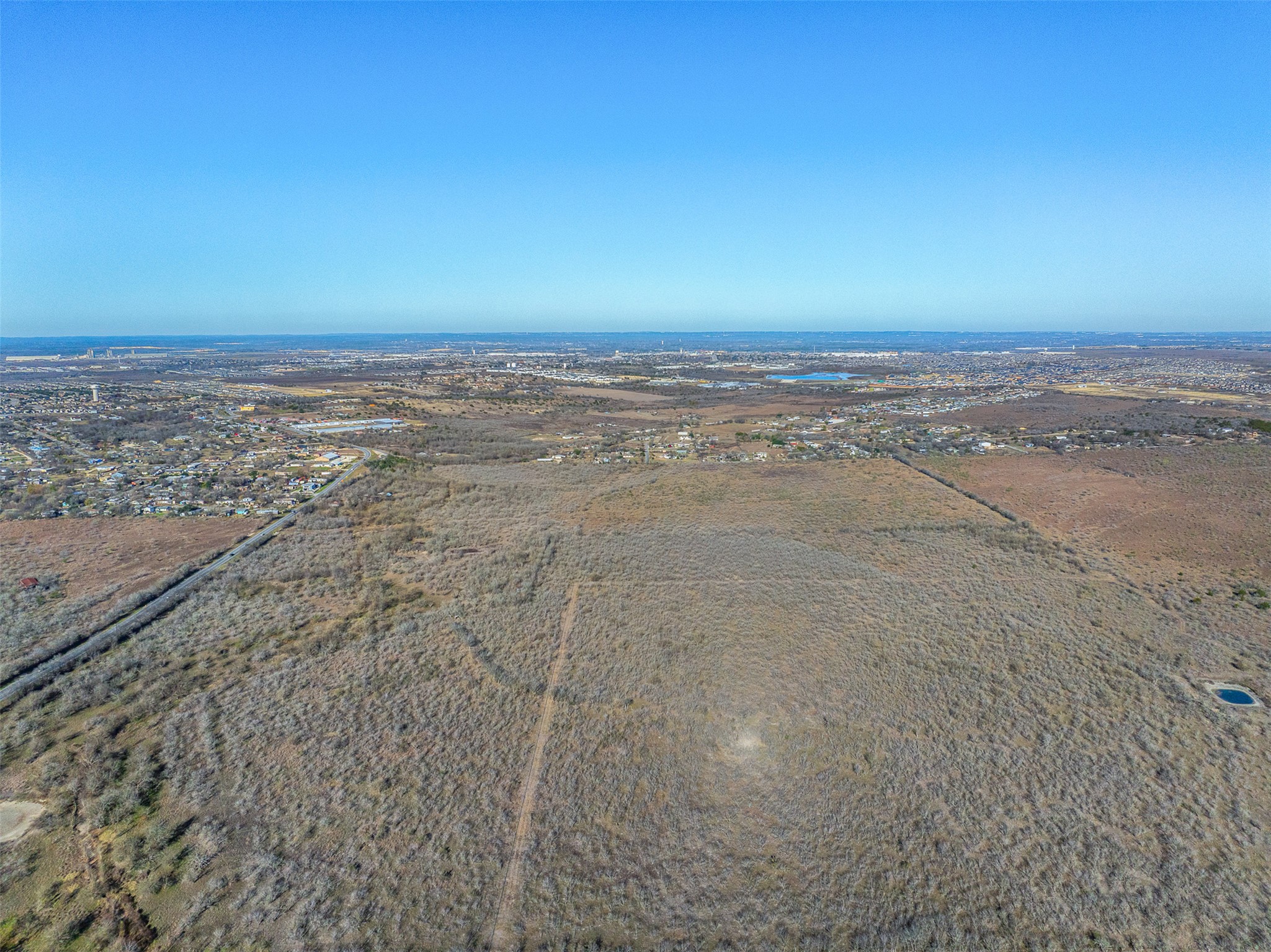 main property photo 10