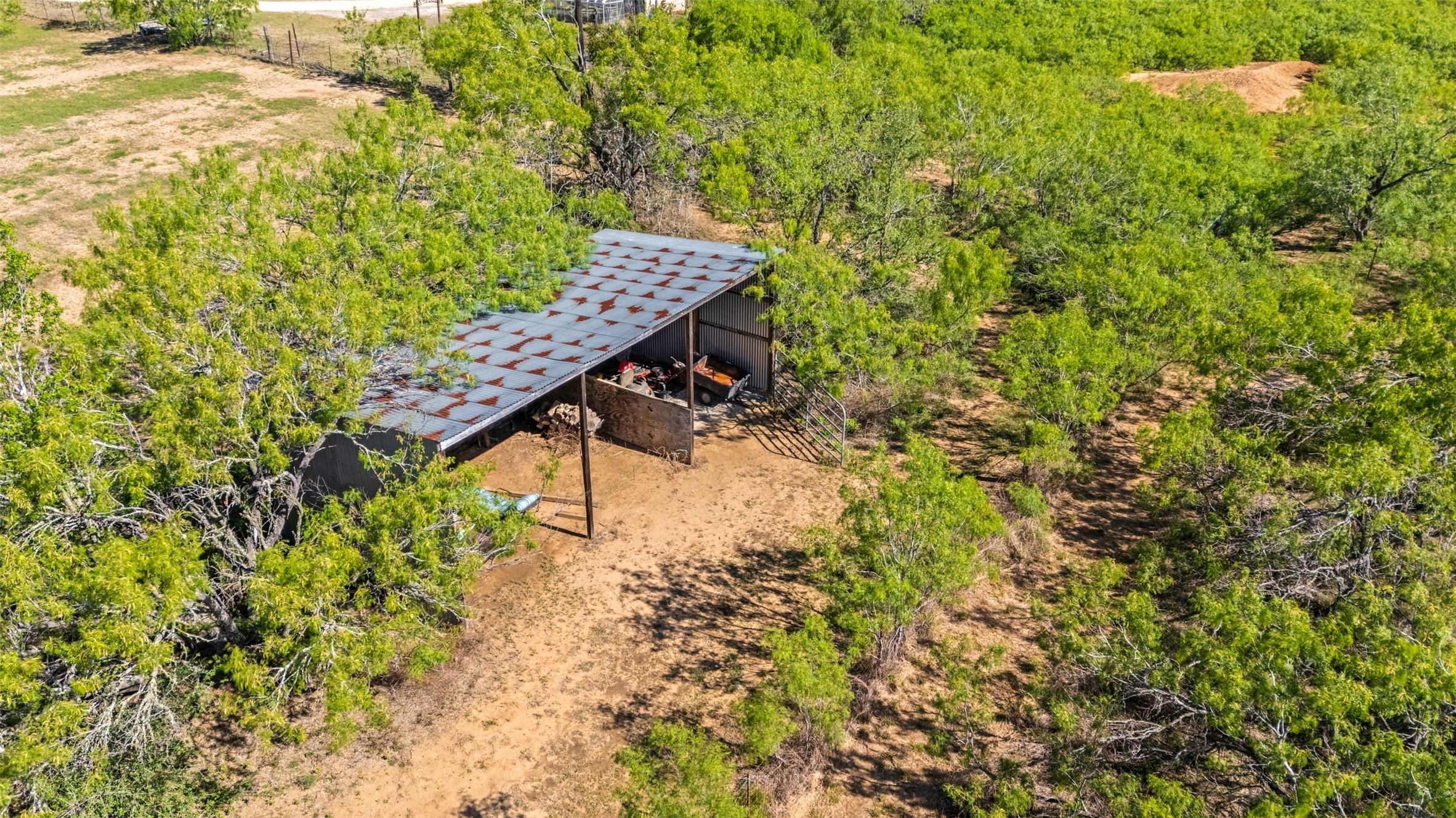 main property photo 36