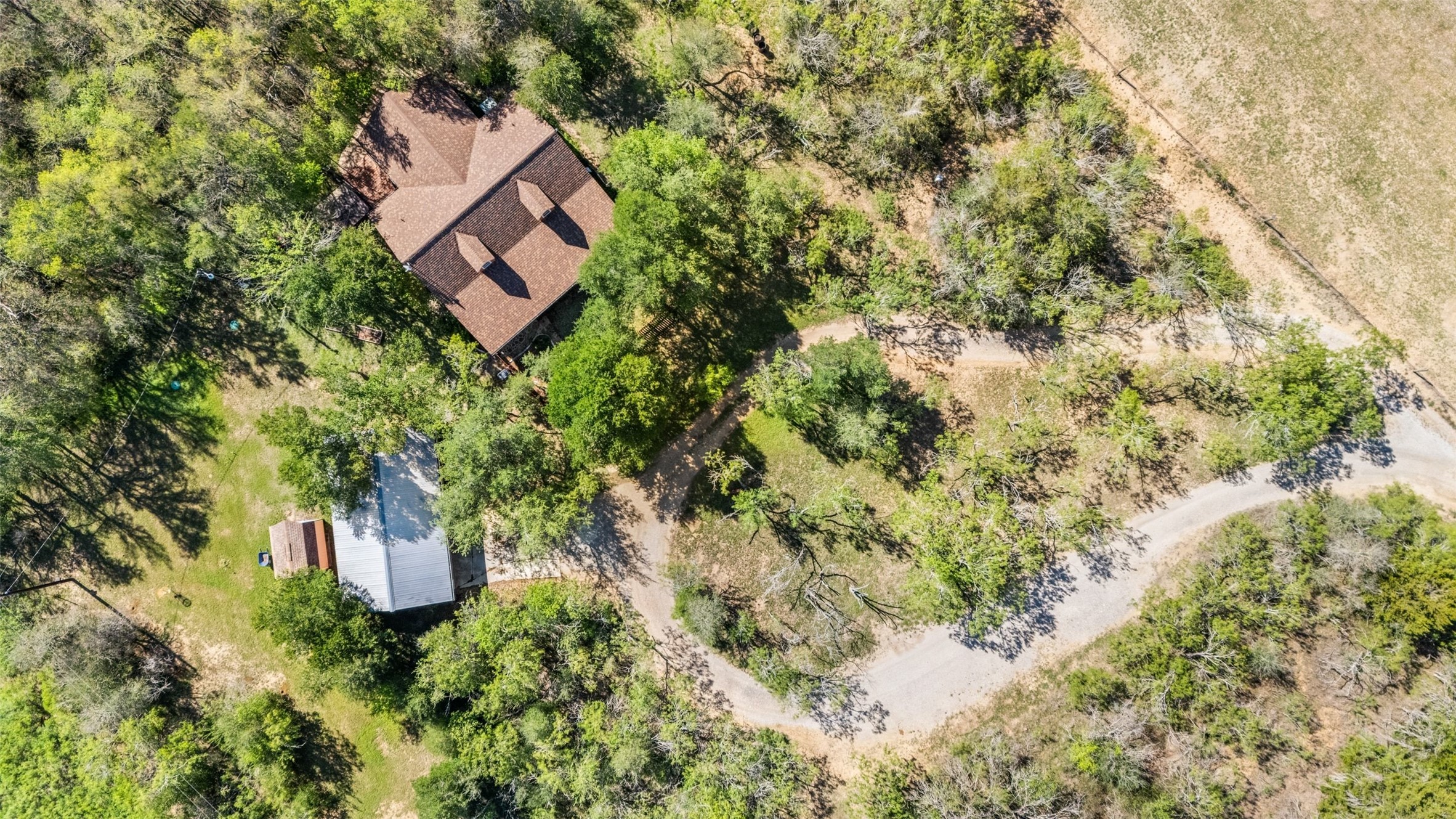 main property photo 37