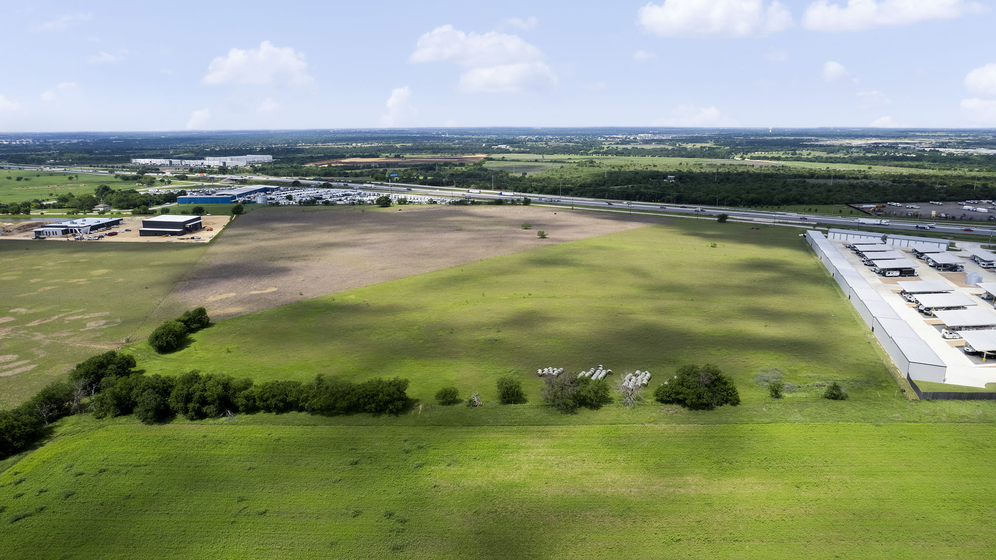 main property photo 9