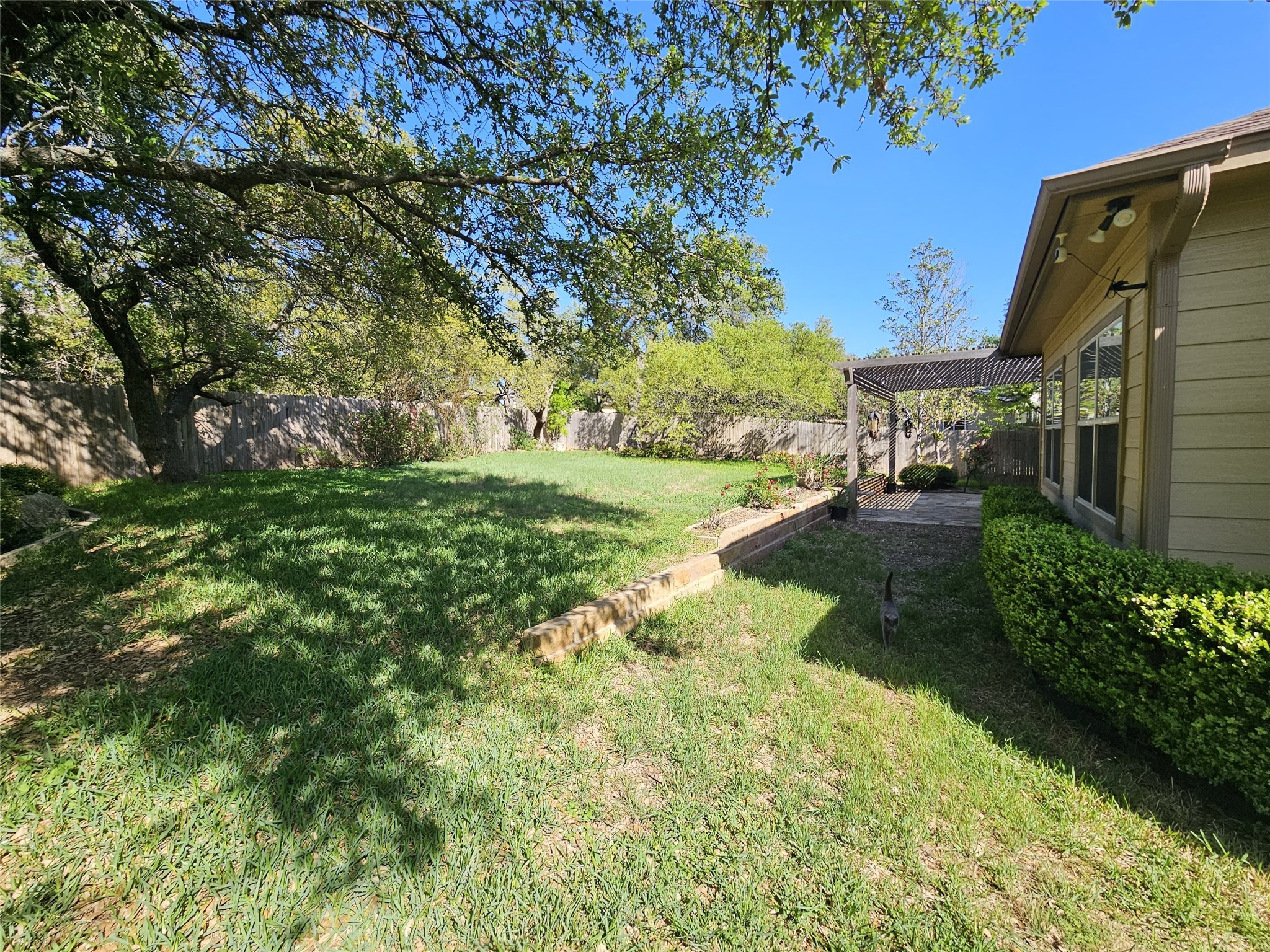 main property photo 35