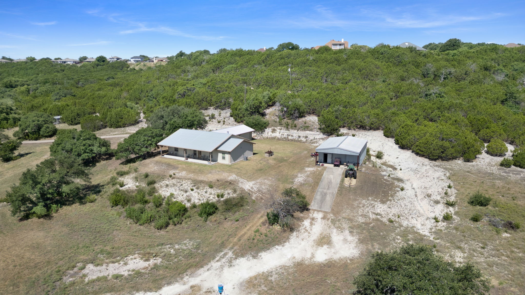 main property photo 36