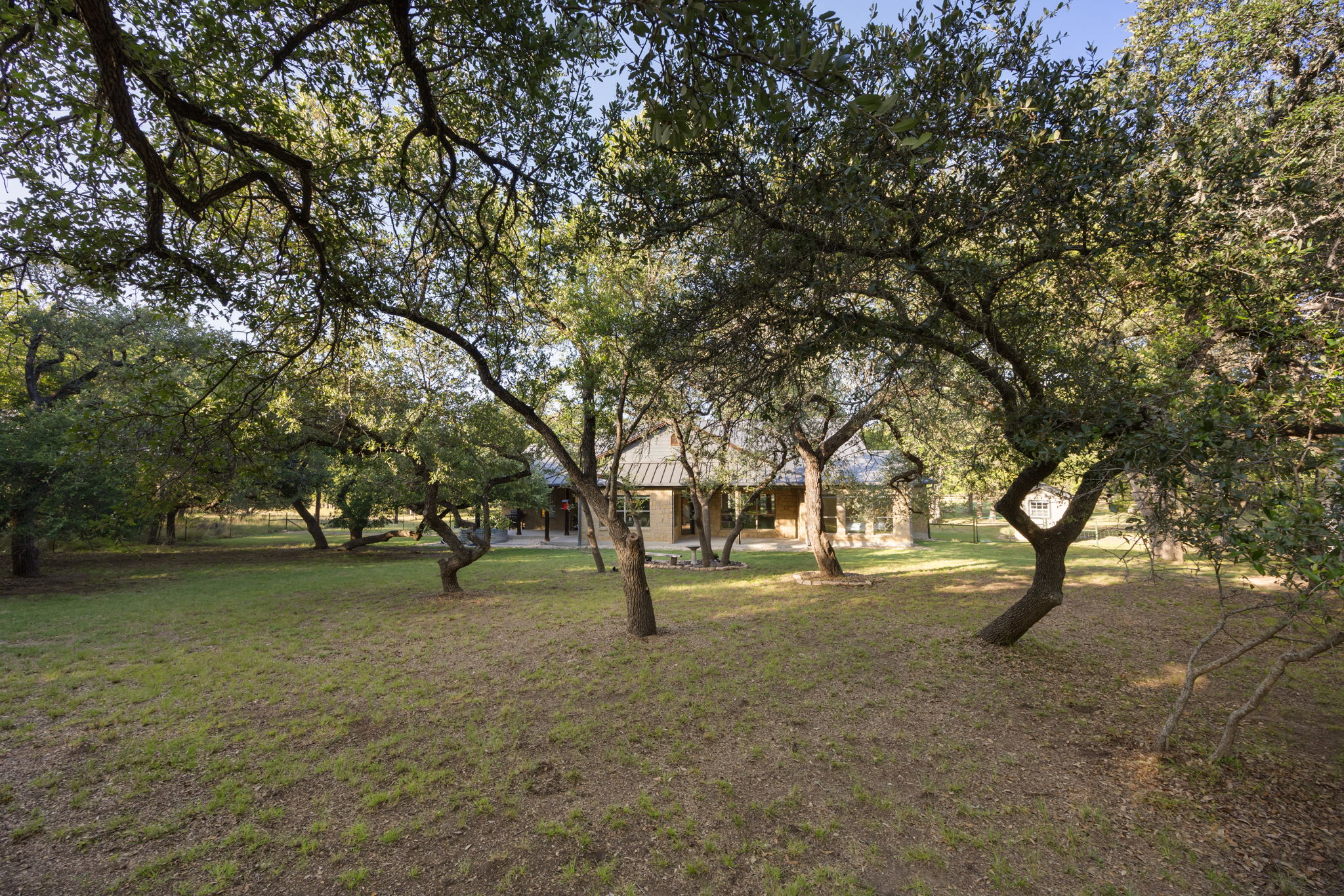 main property photo 23