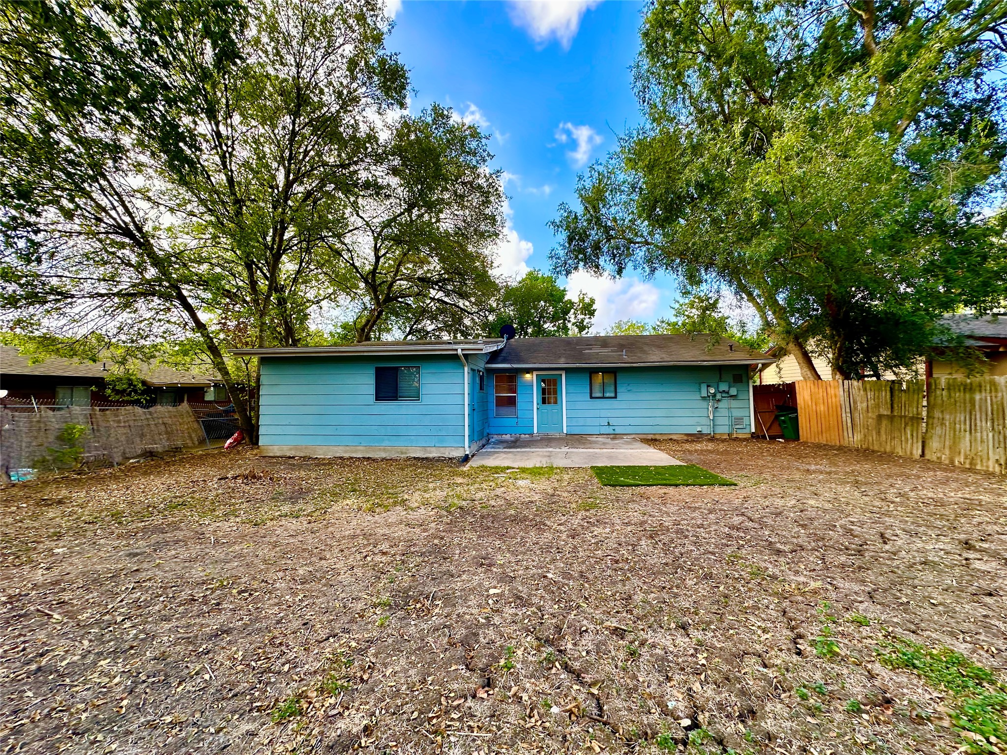 main property photo 21