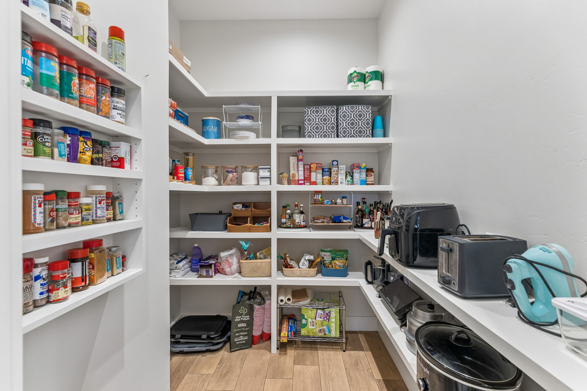 main property photo 15