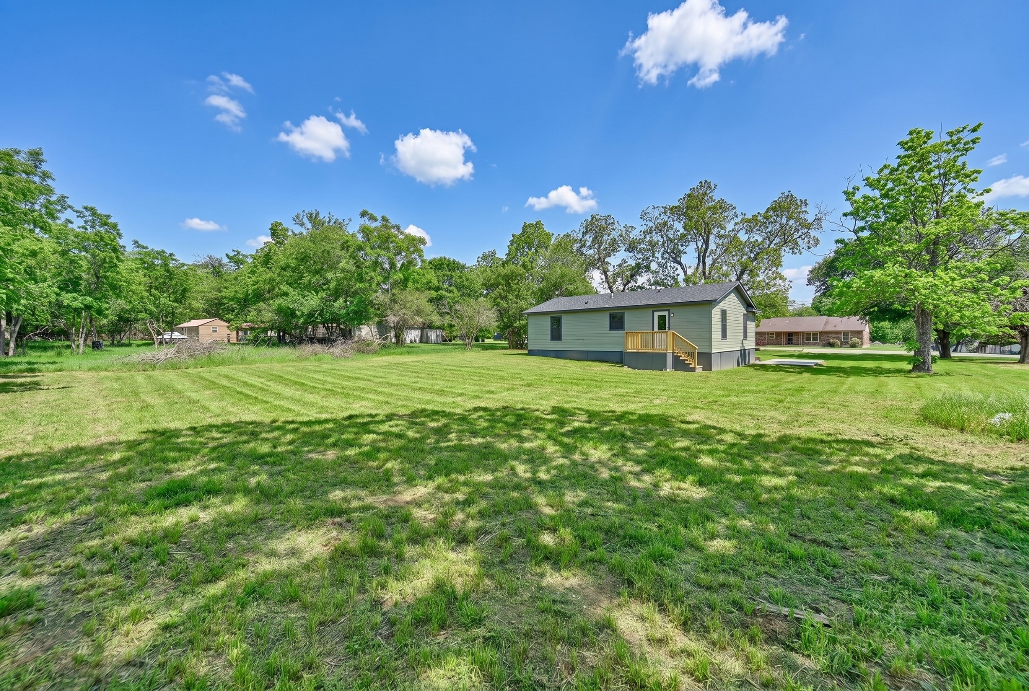 main property photo 34