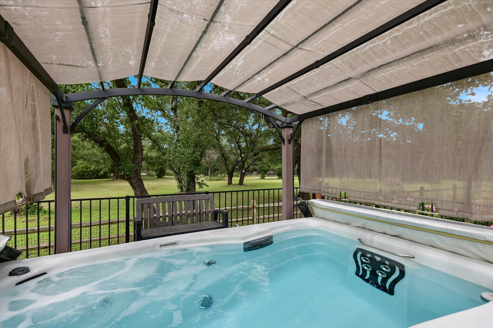main property photo 27