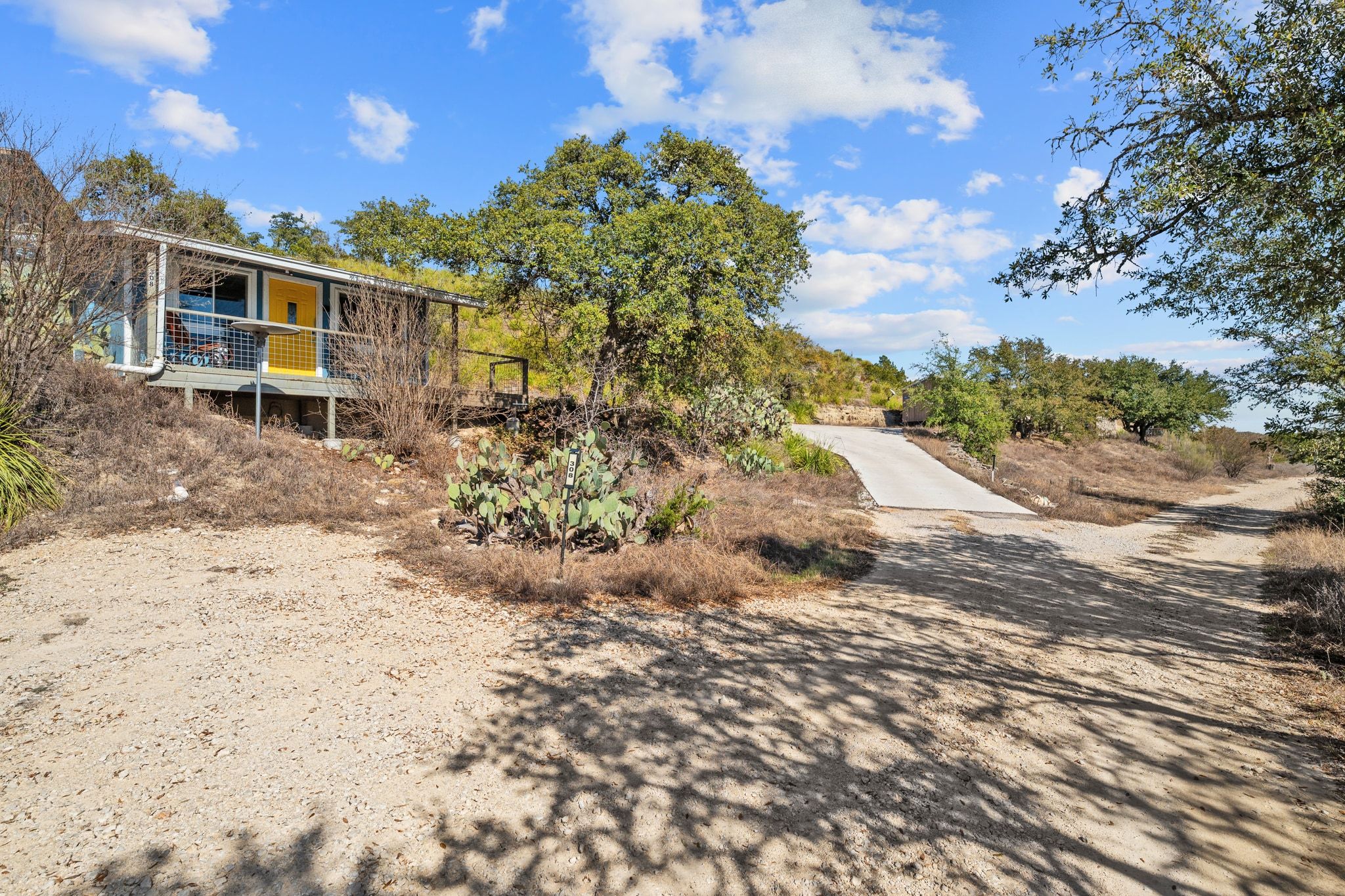 main property photo 18