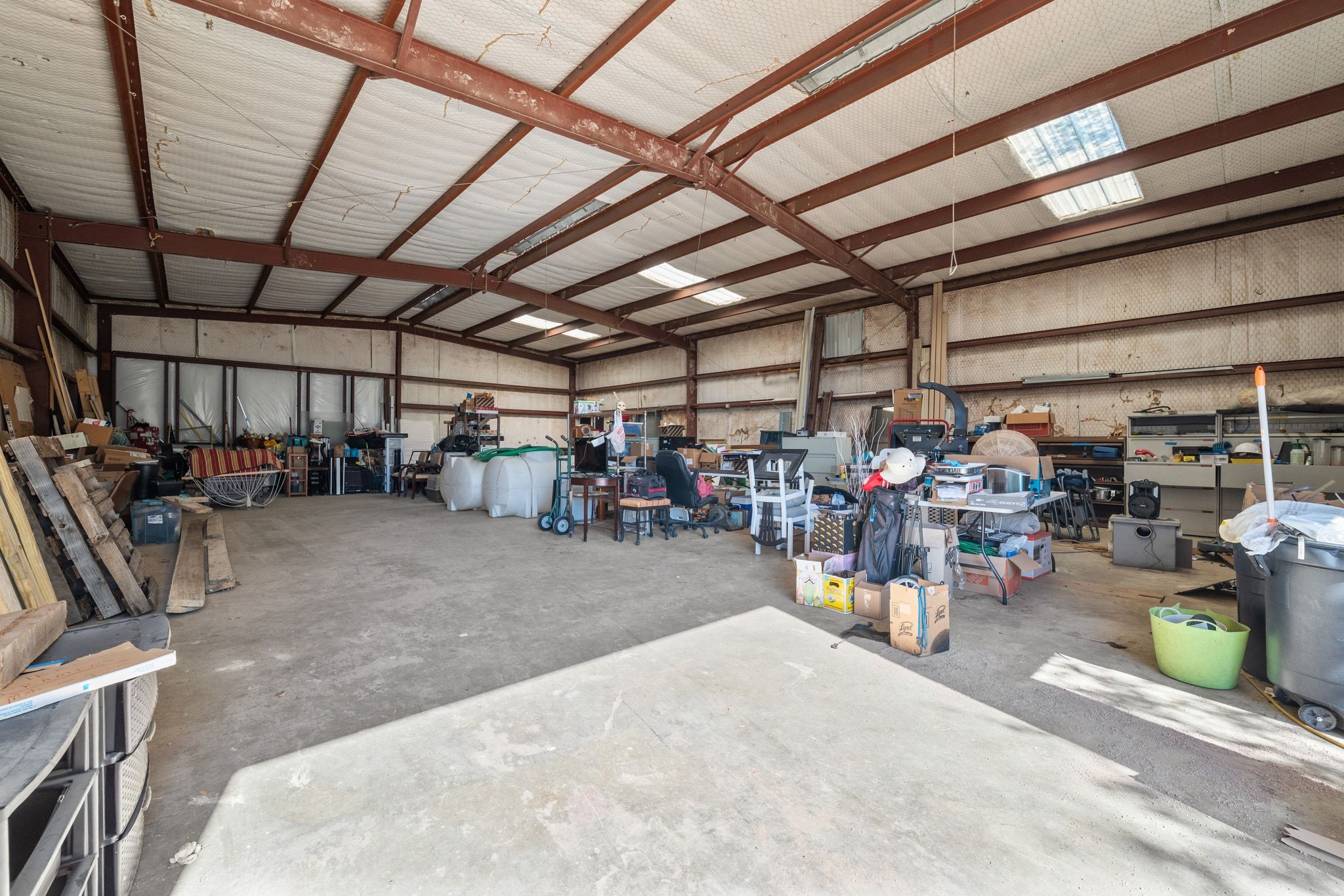 main property photo 27