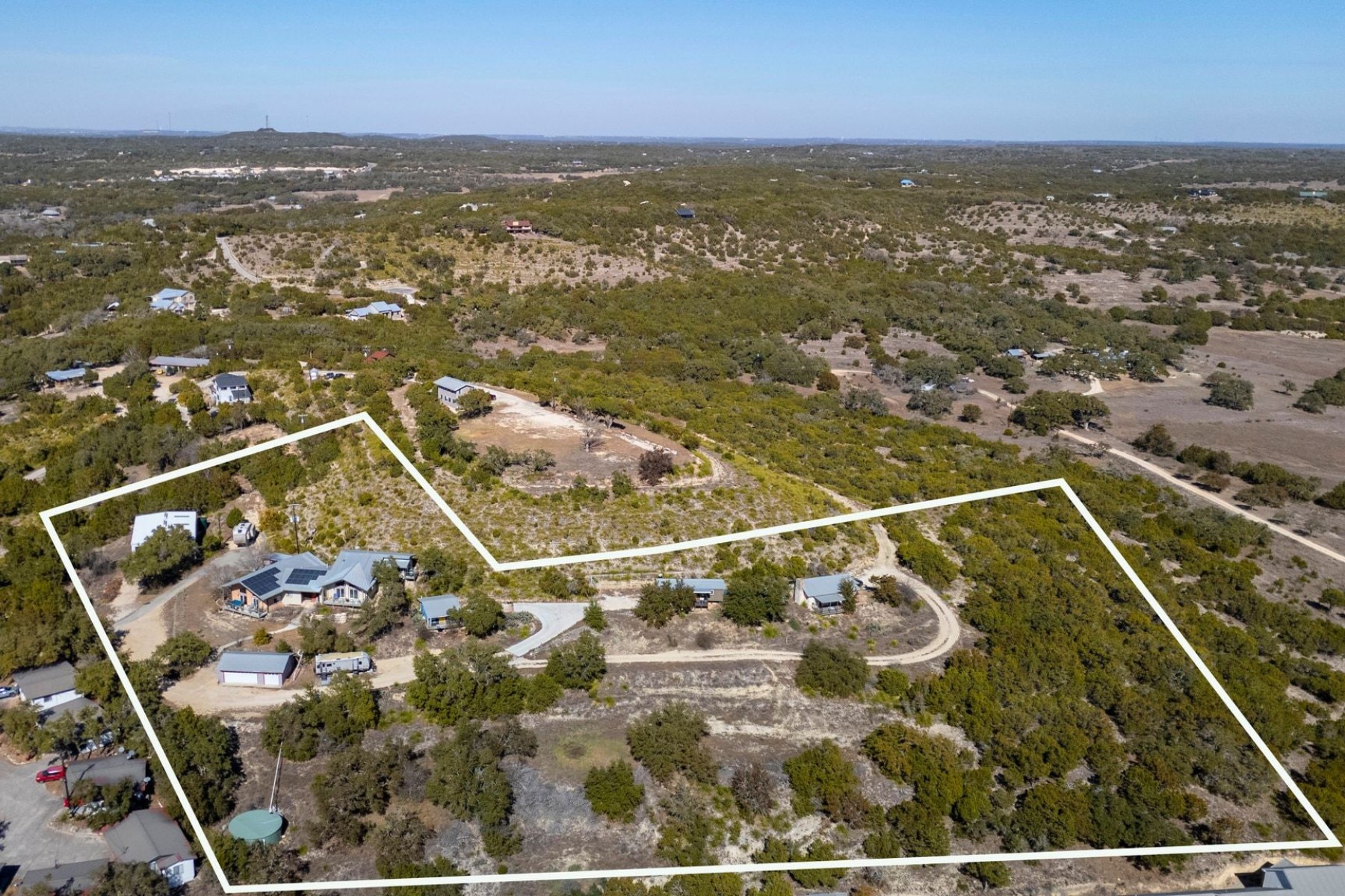 main property photo 28