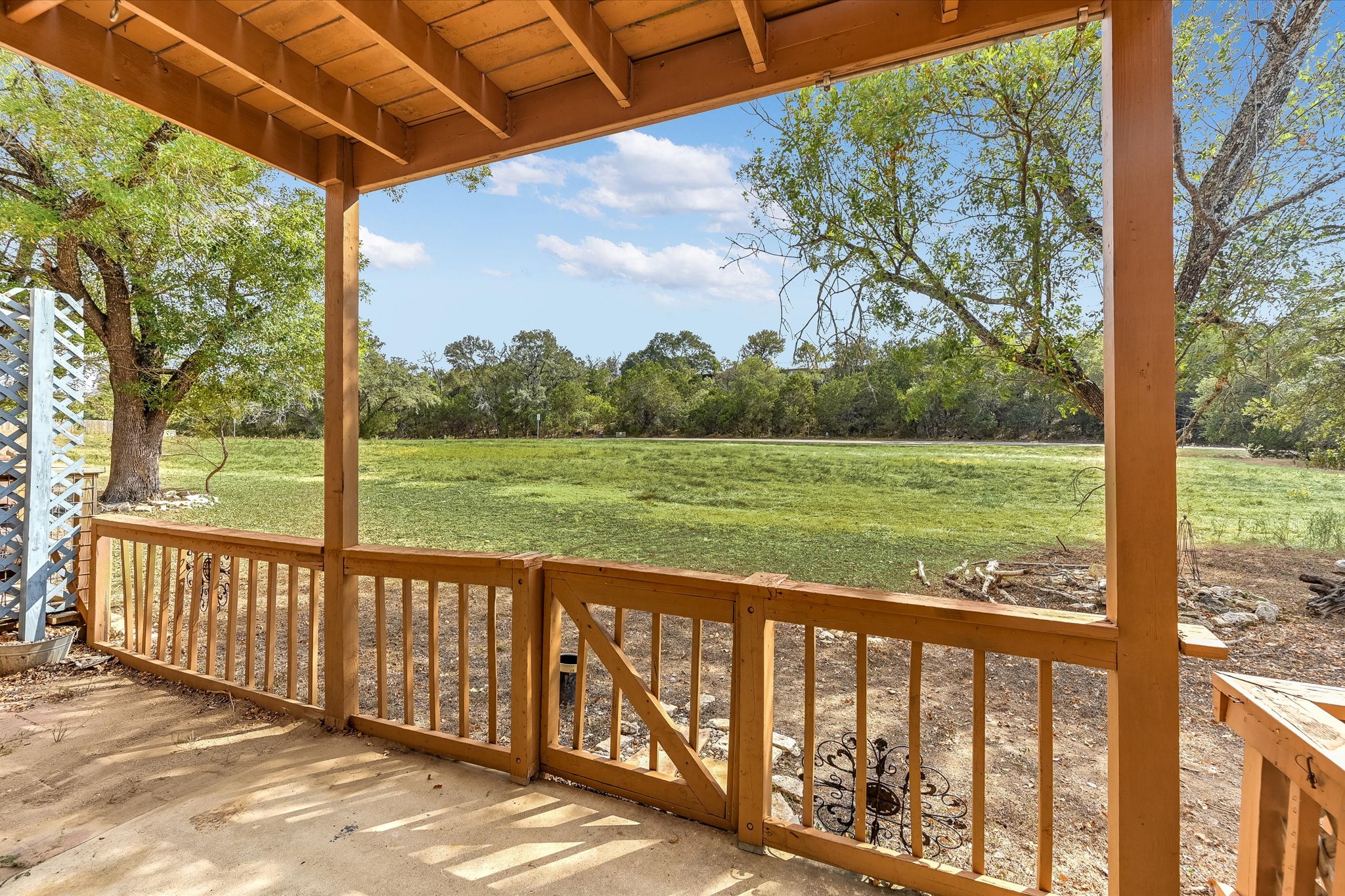 main property photo 10