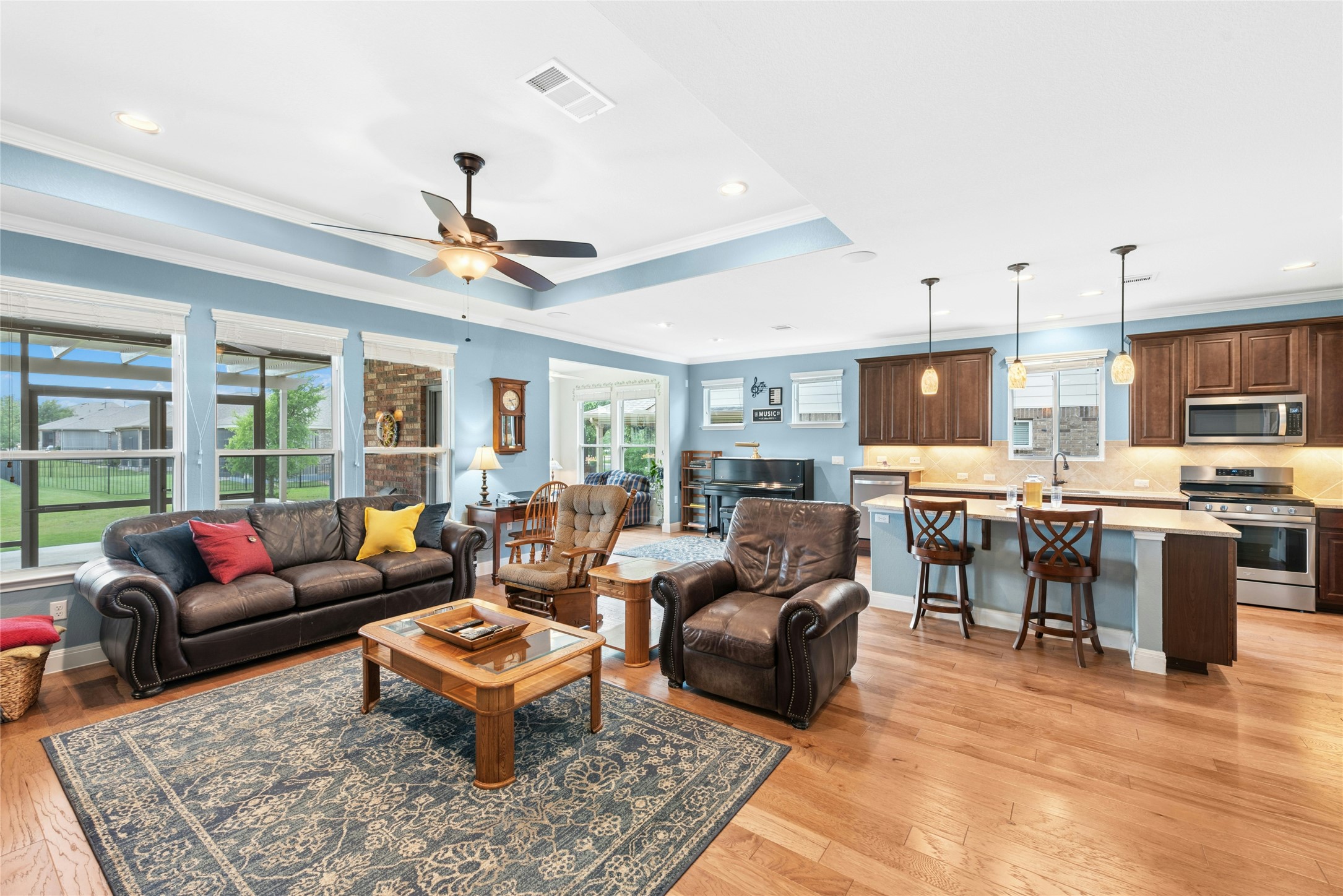 main property photo 3