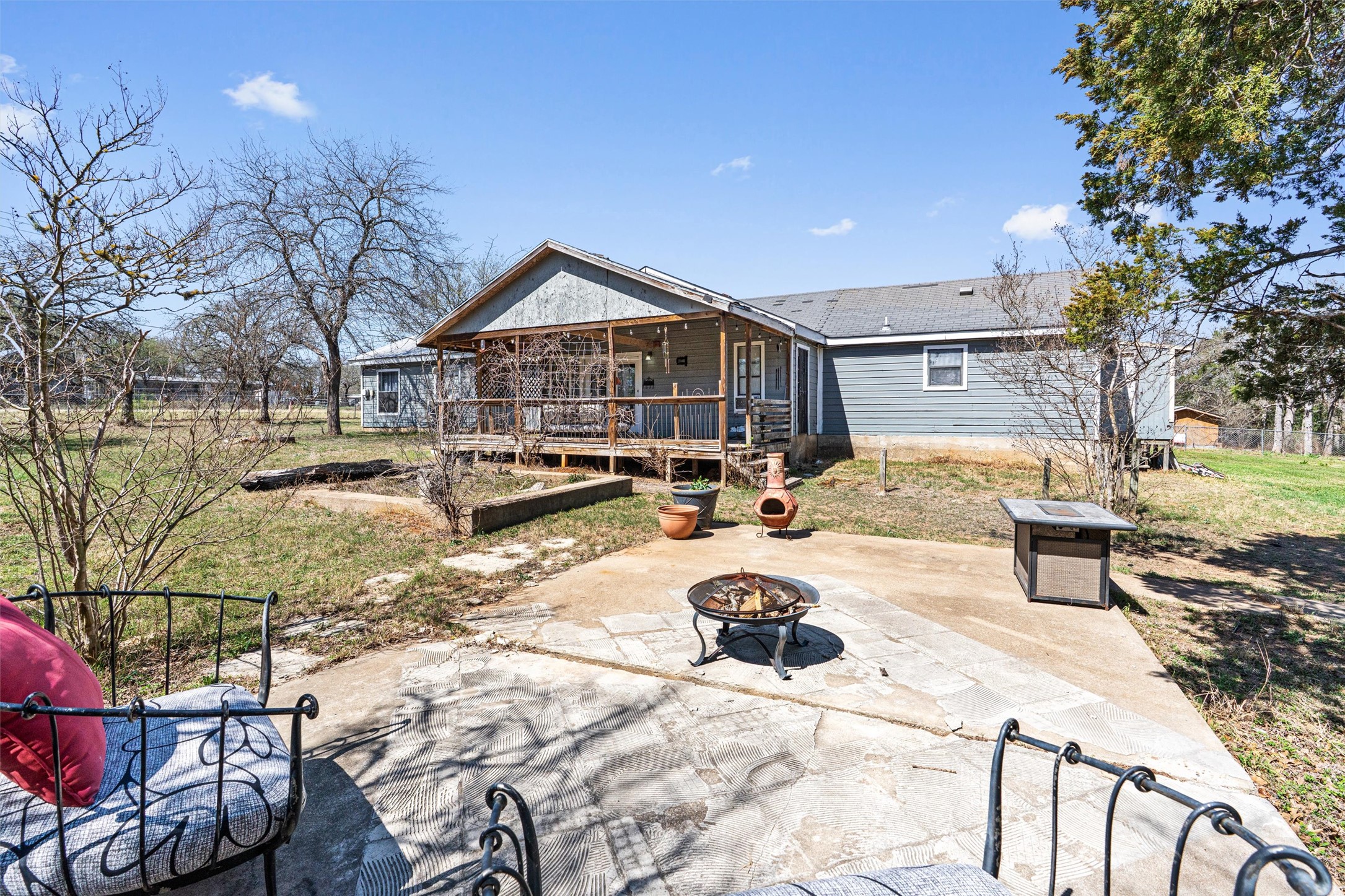 main property photo 20