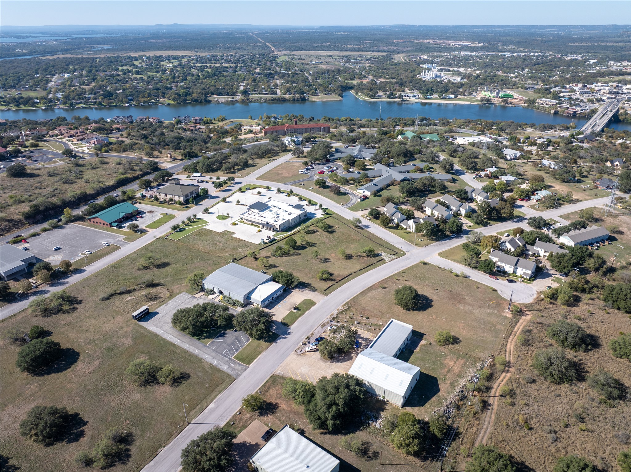 main property photo 13