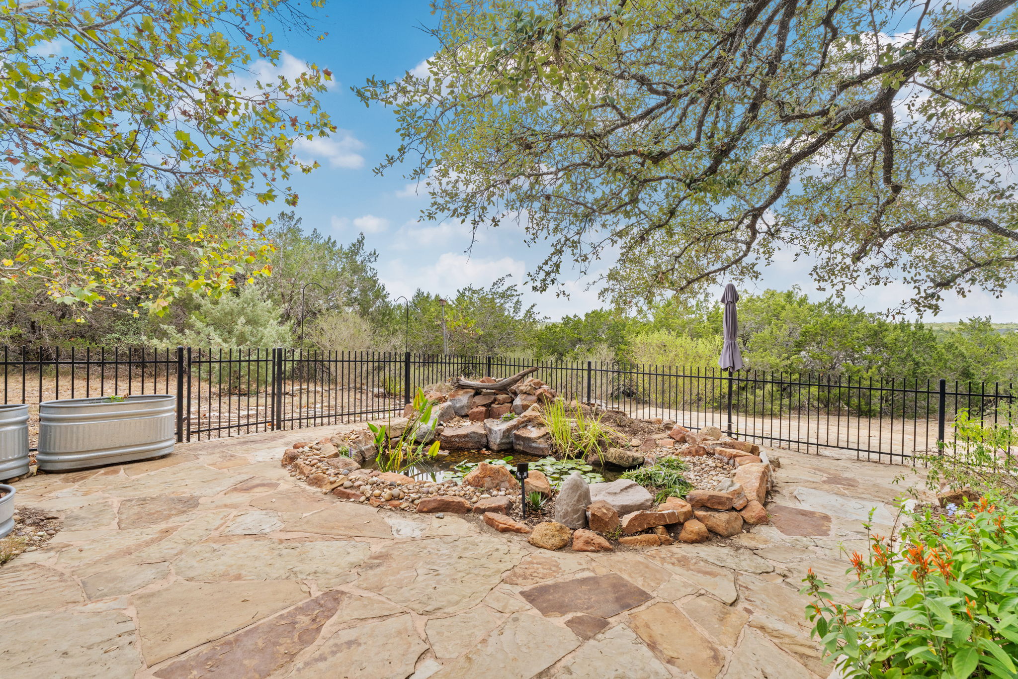 main property photo 26