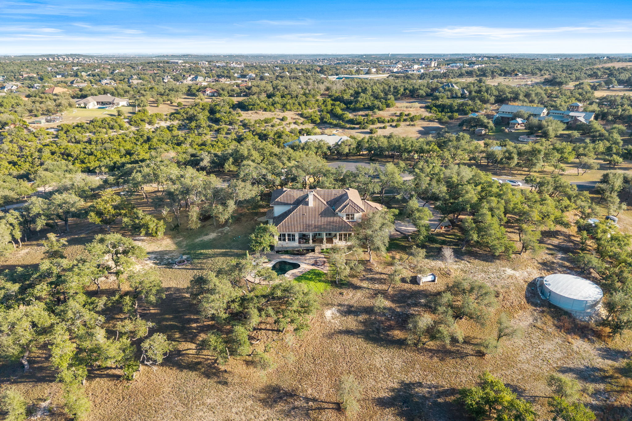 main property photo 36